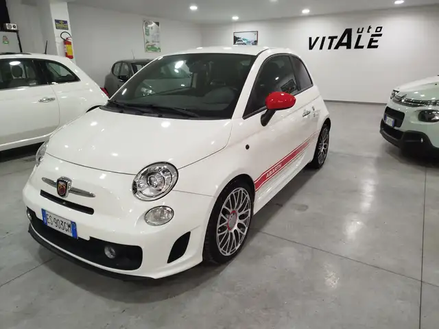 Abarth 500 500 1.4 16v t. t-jet Custom s/xeno c/sens.p. 135cv