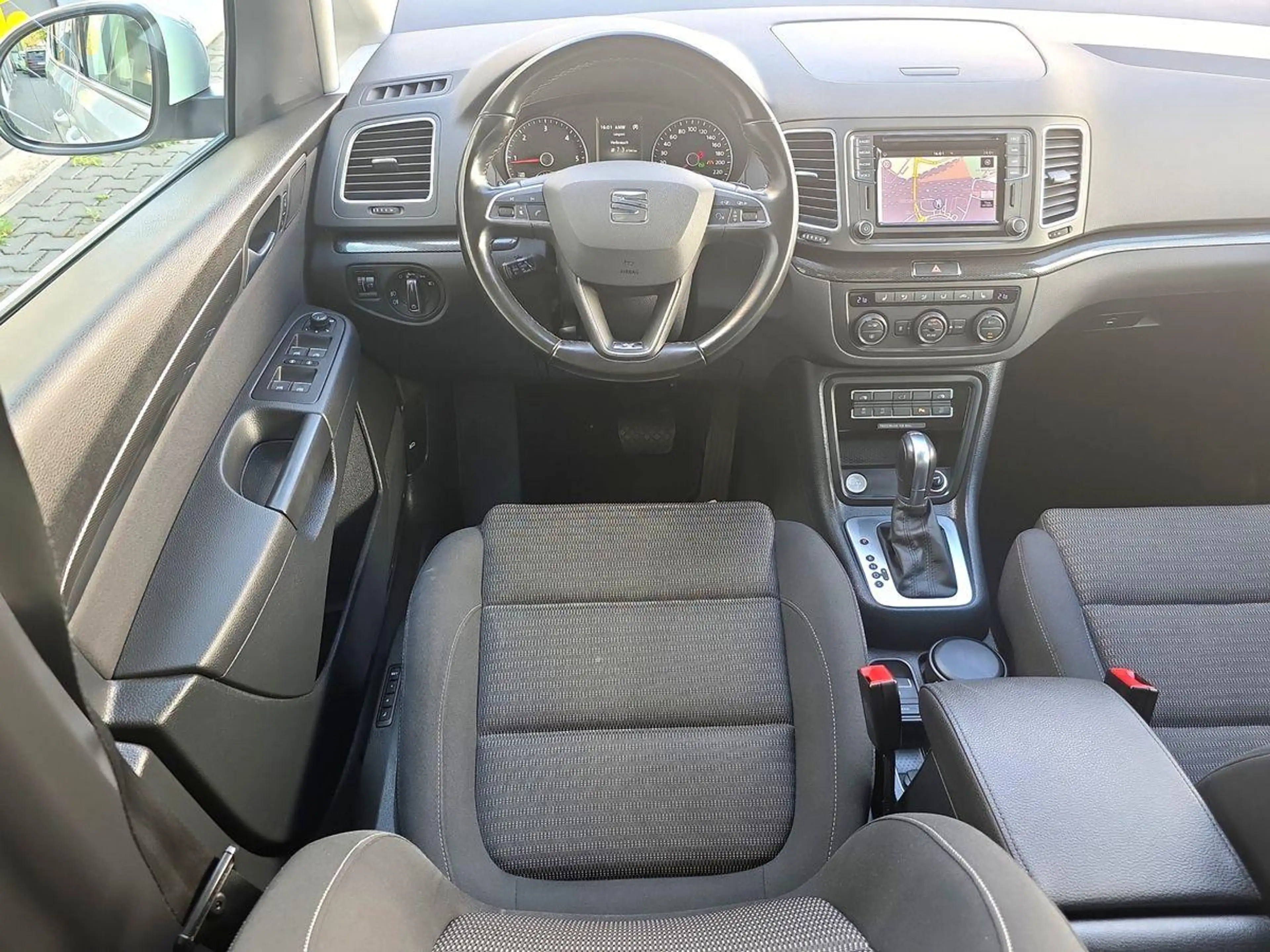 SEAT Alhambra Xcell 4D STNDHZ ACC 7SITZ+2 KINDER AHK — photo 14