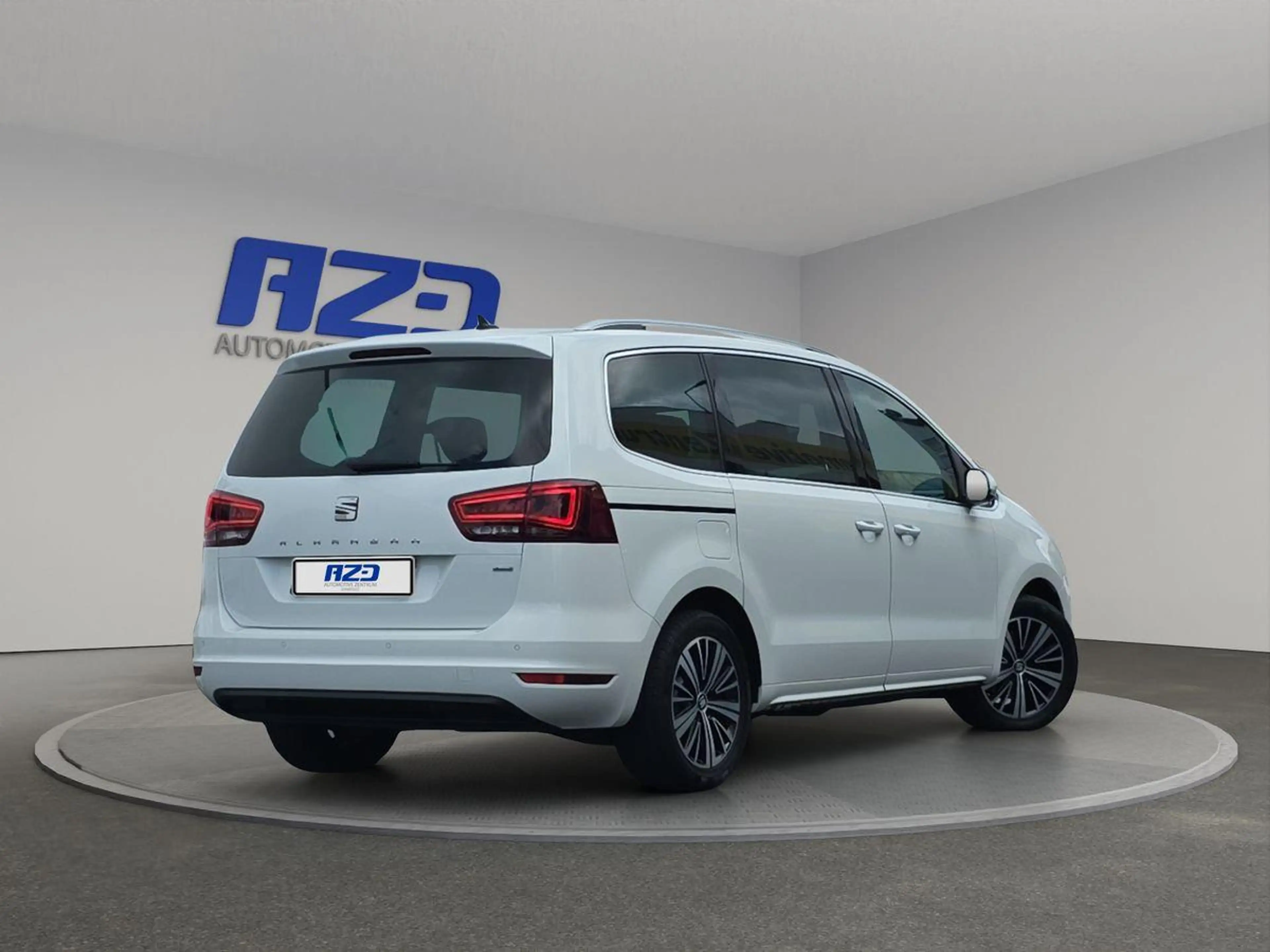 SEAT Alhambra Xcell 4D STNDHZ ACC 7SITZ+2 KINDER AHK — photo 4