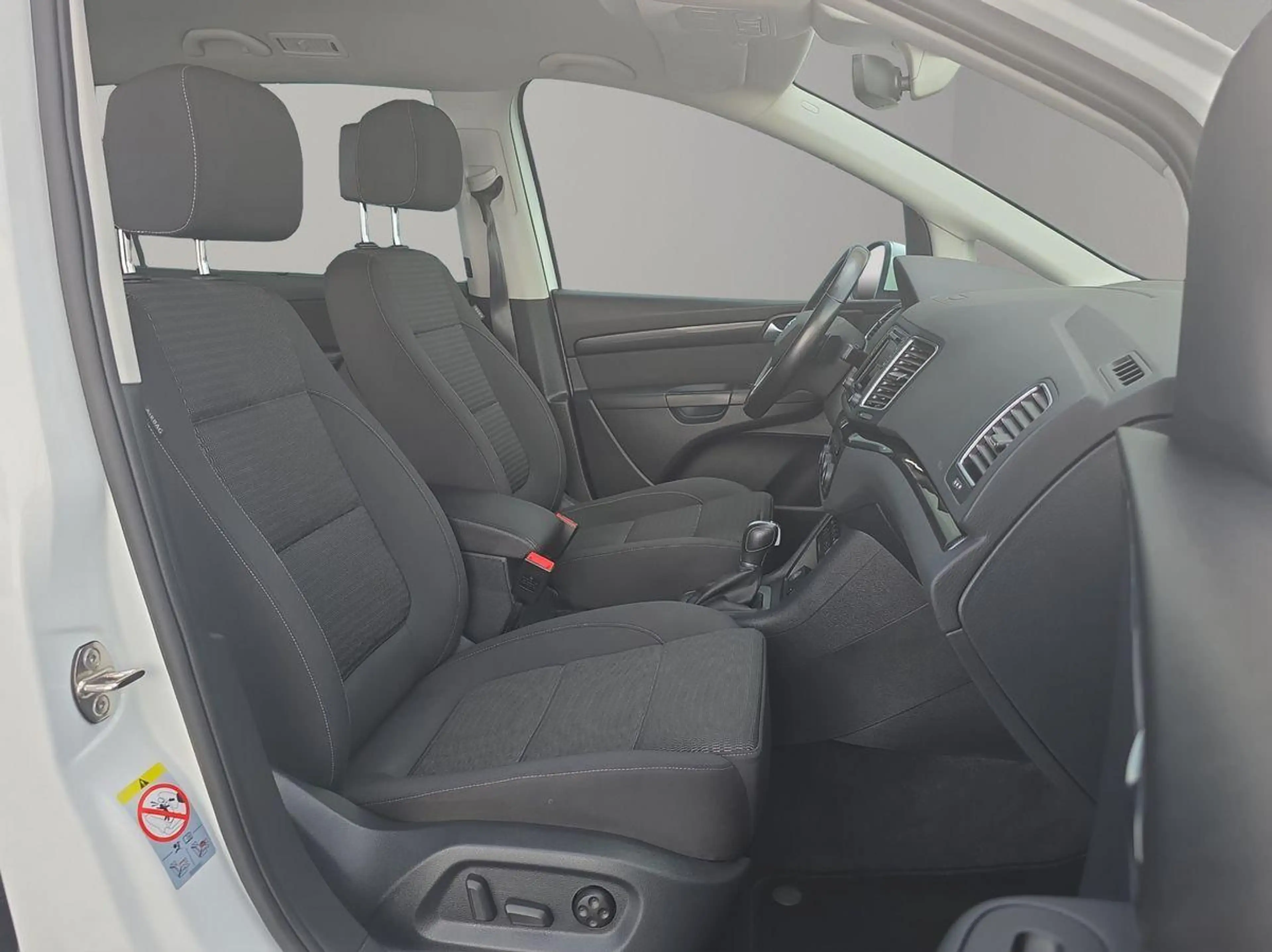 SEAT Alhambra Xcell 4D STNDHZ ACC 7SITZ+2 KINDER AHK — photo 9