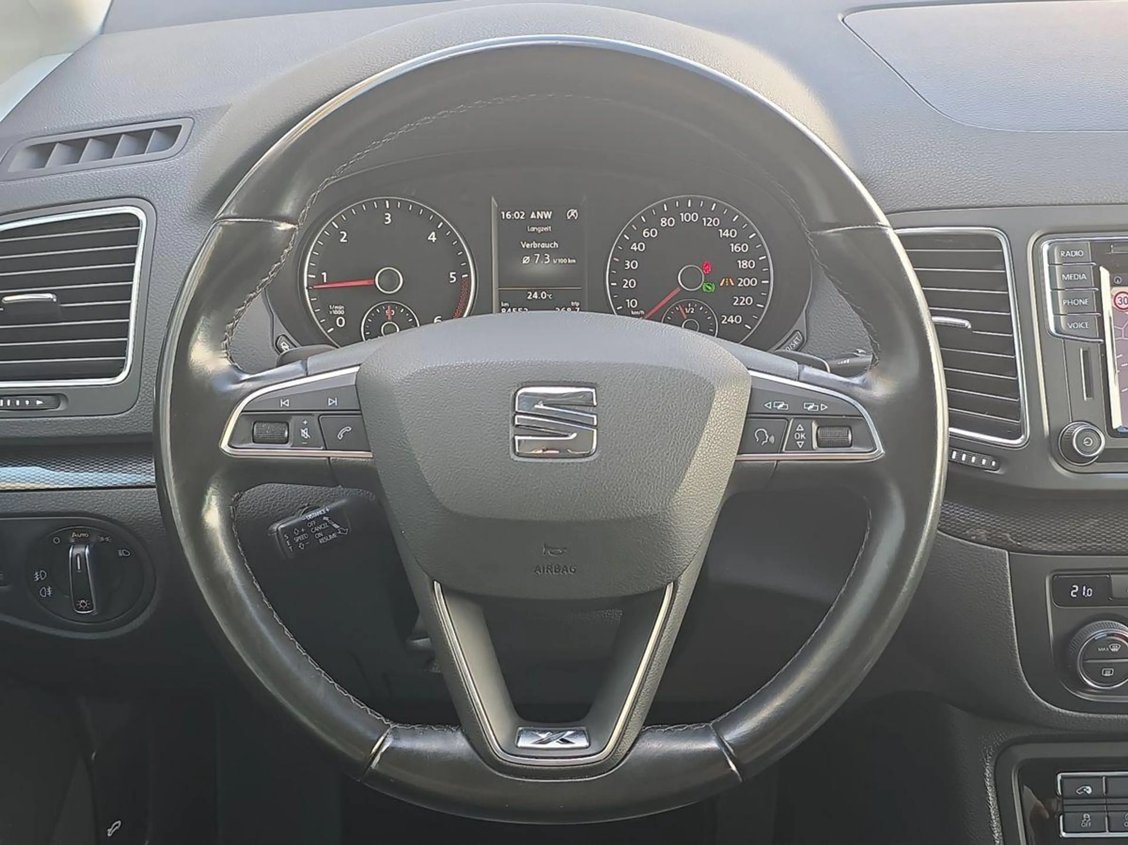 SEAT Alhambra Xcell 4D STNDHZ ACC 7SITZ+2 KINDER AHK — photo 15