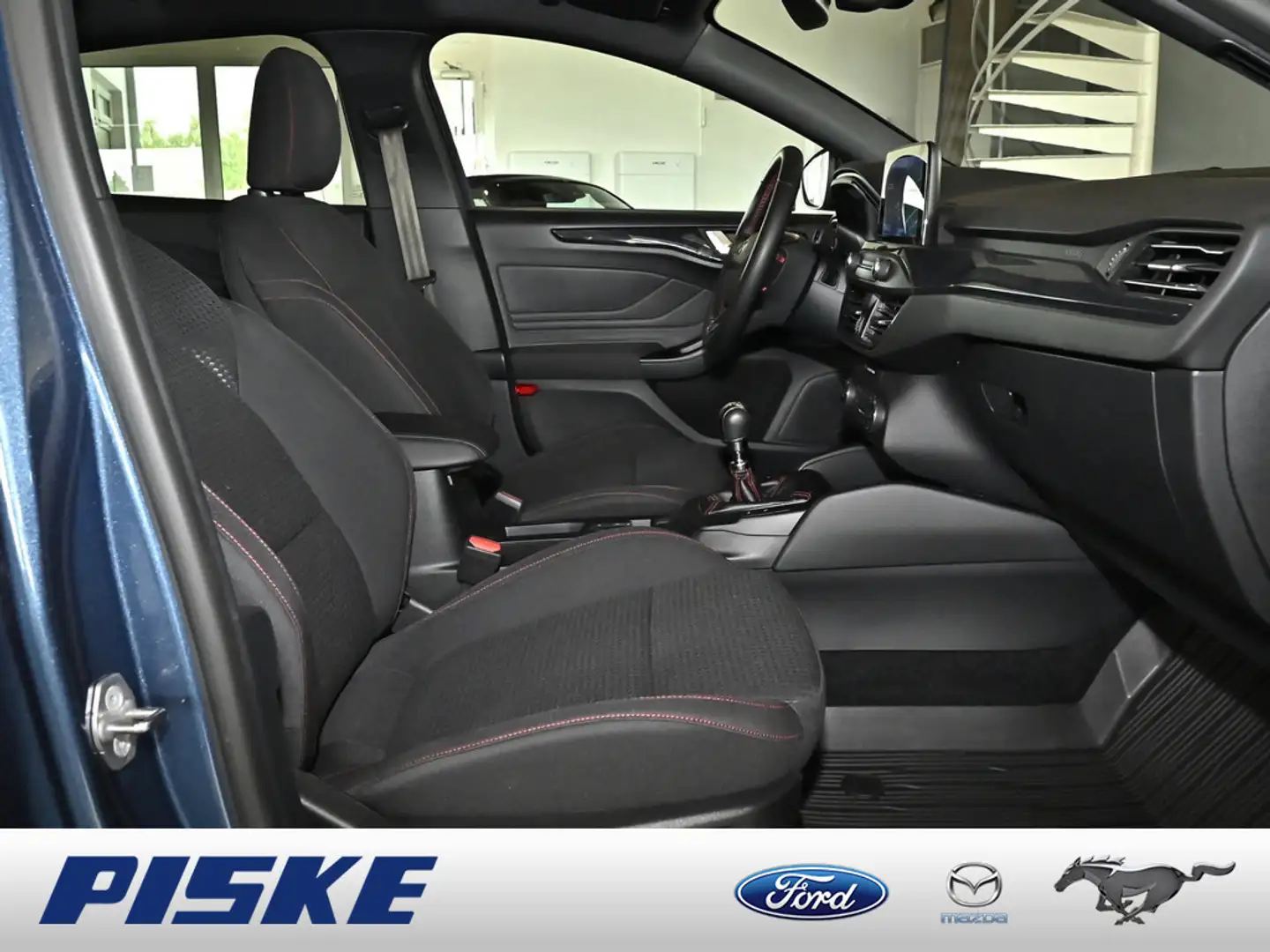 Ford Focus ST-Line KAMERA PDC SHZ AHK NAVI ACC LED Blauw - 2