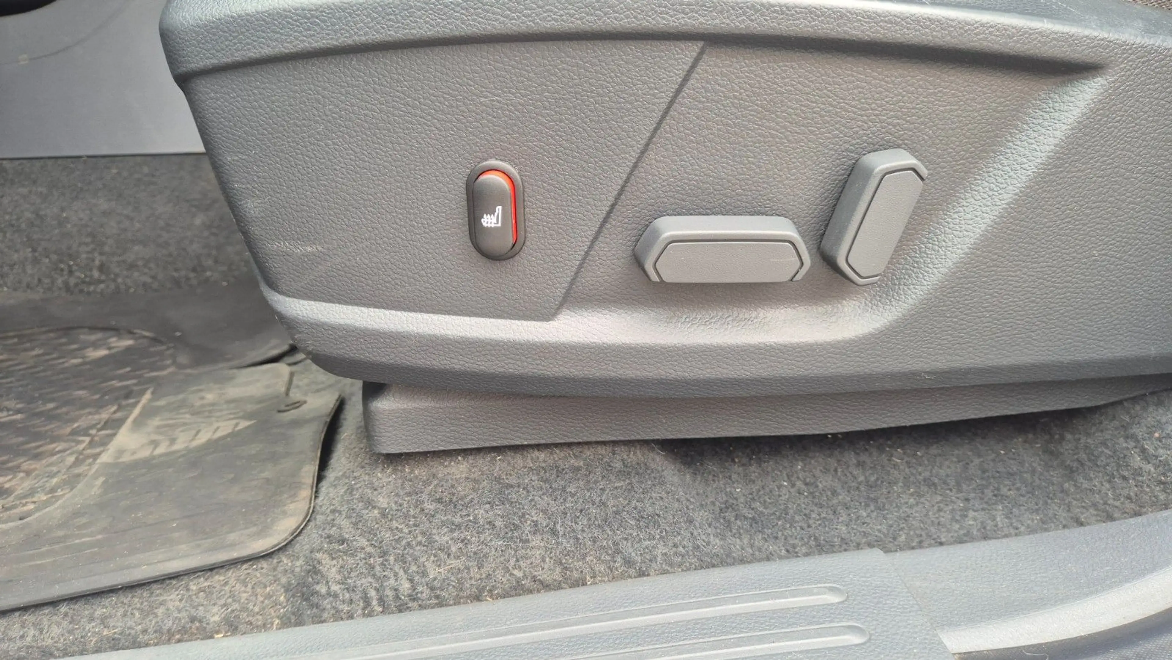 Ford Ranger Limited Doppelkabine 4x4 — photo 14