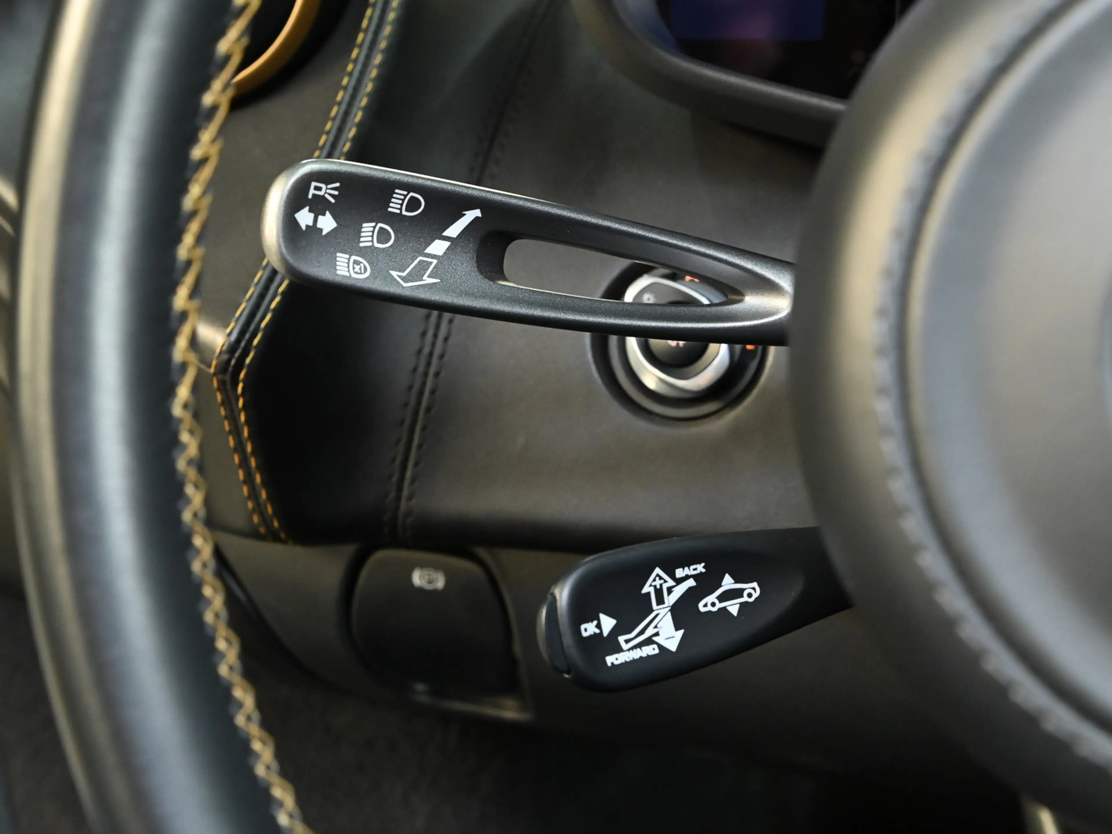McLaren 570S - Lift | Bowers&Wilkins | Nappa | Softclose — photo 15