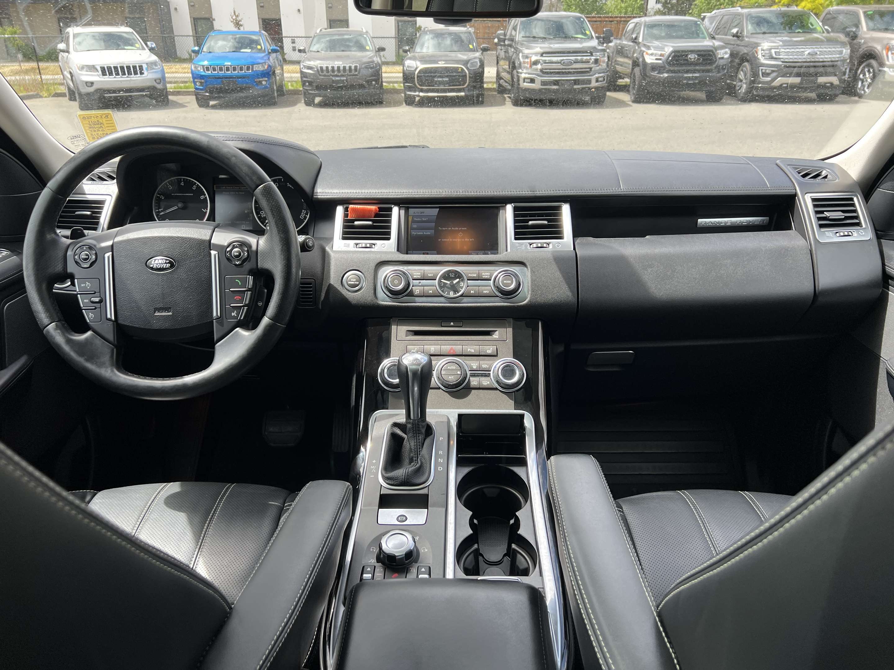 2011 Land Rover Range Rover Sport SC | Moonroof | Navigation | Dual Climate Control 5.0L 8 cyl thumb 15