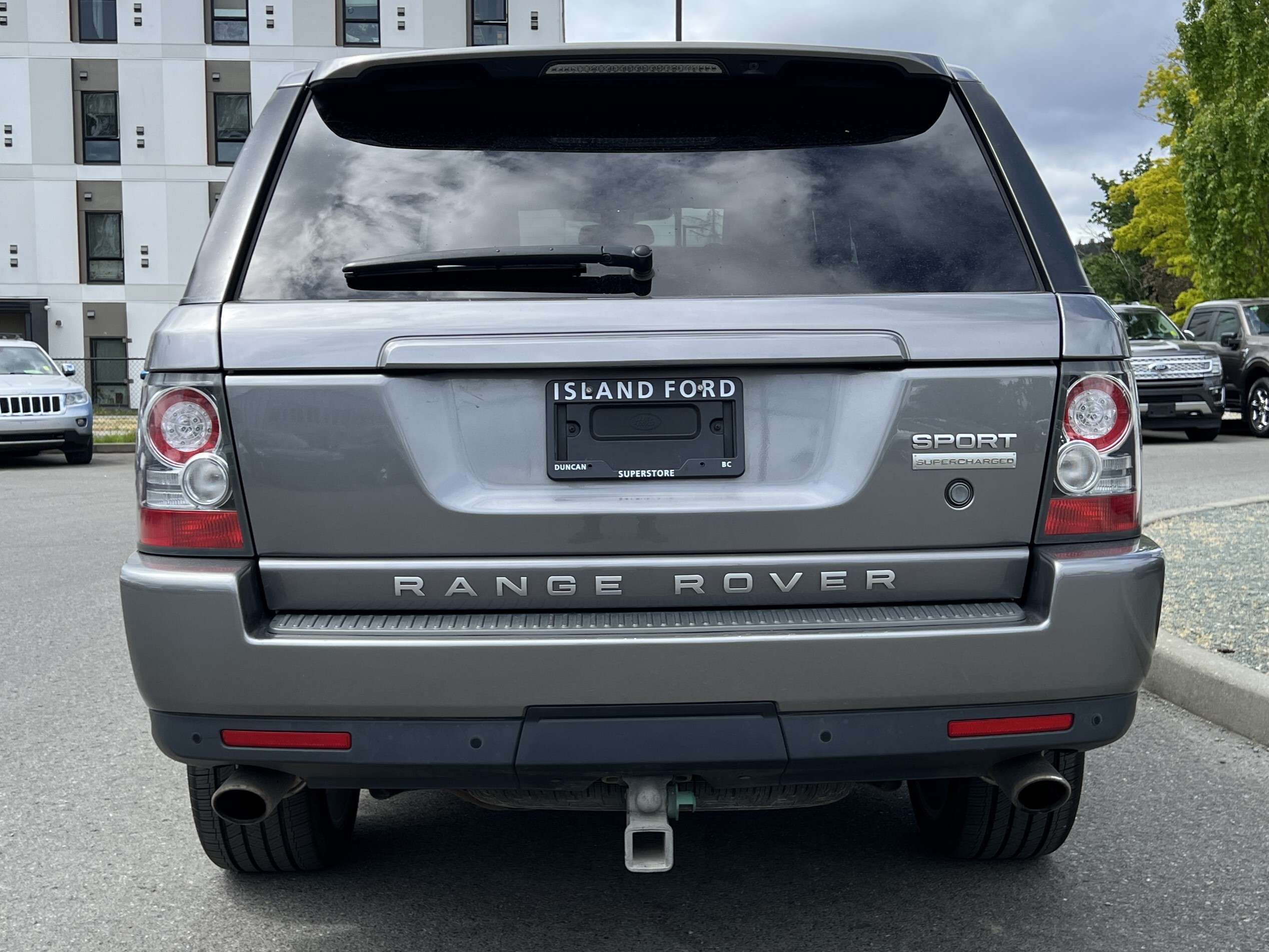 2011 Land Rover Range Rover Sport SC | Moonroof | Navigation | Dual Climate Control 5.0L 8 cyl thumb 6