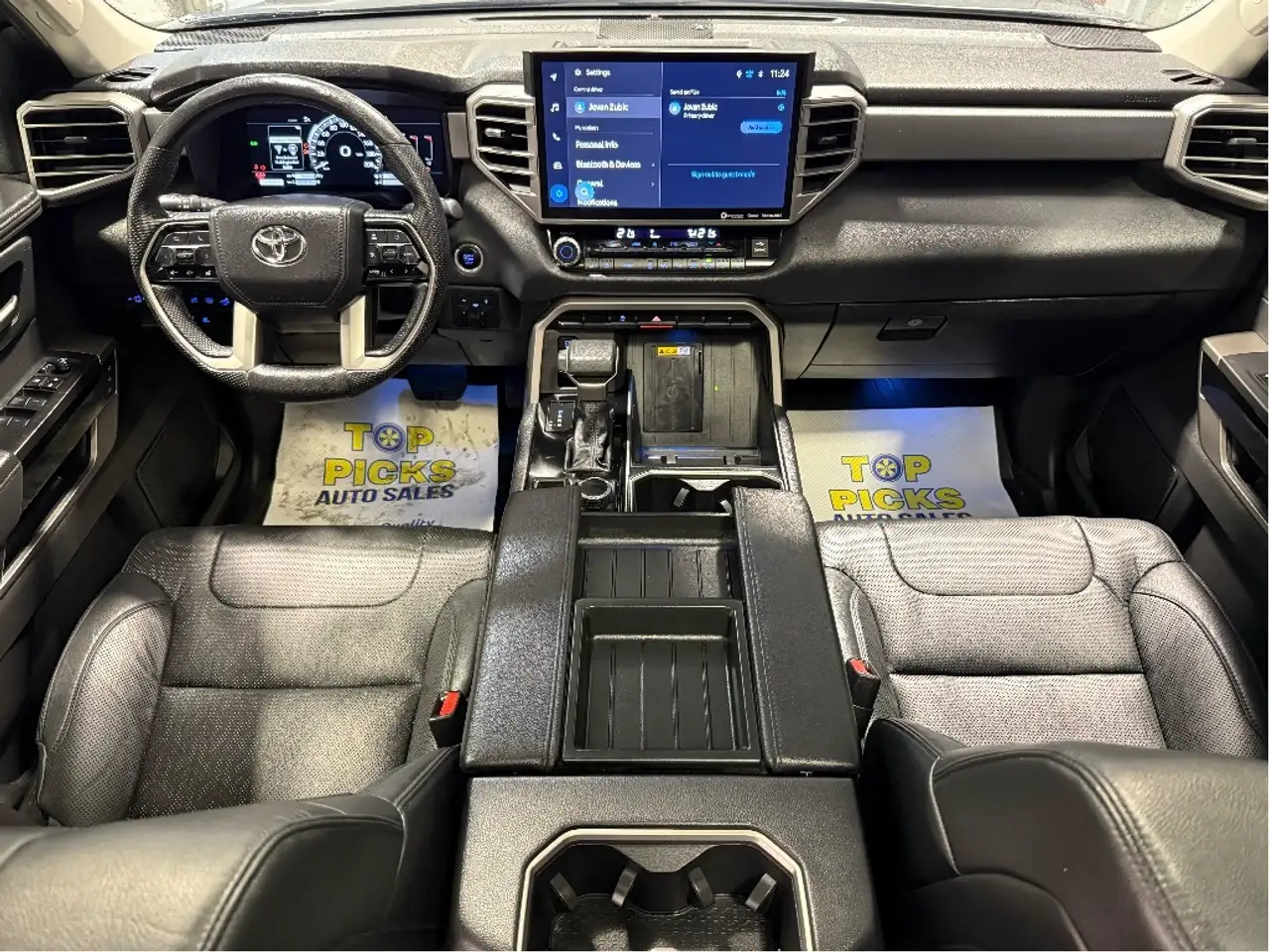 Toyota Tundra снимка Toyota Tundra