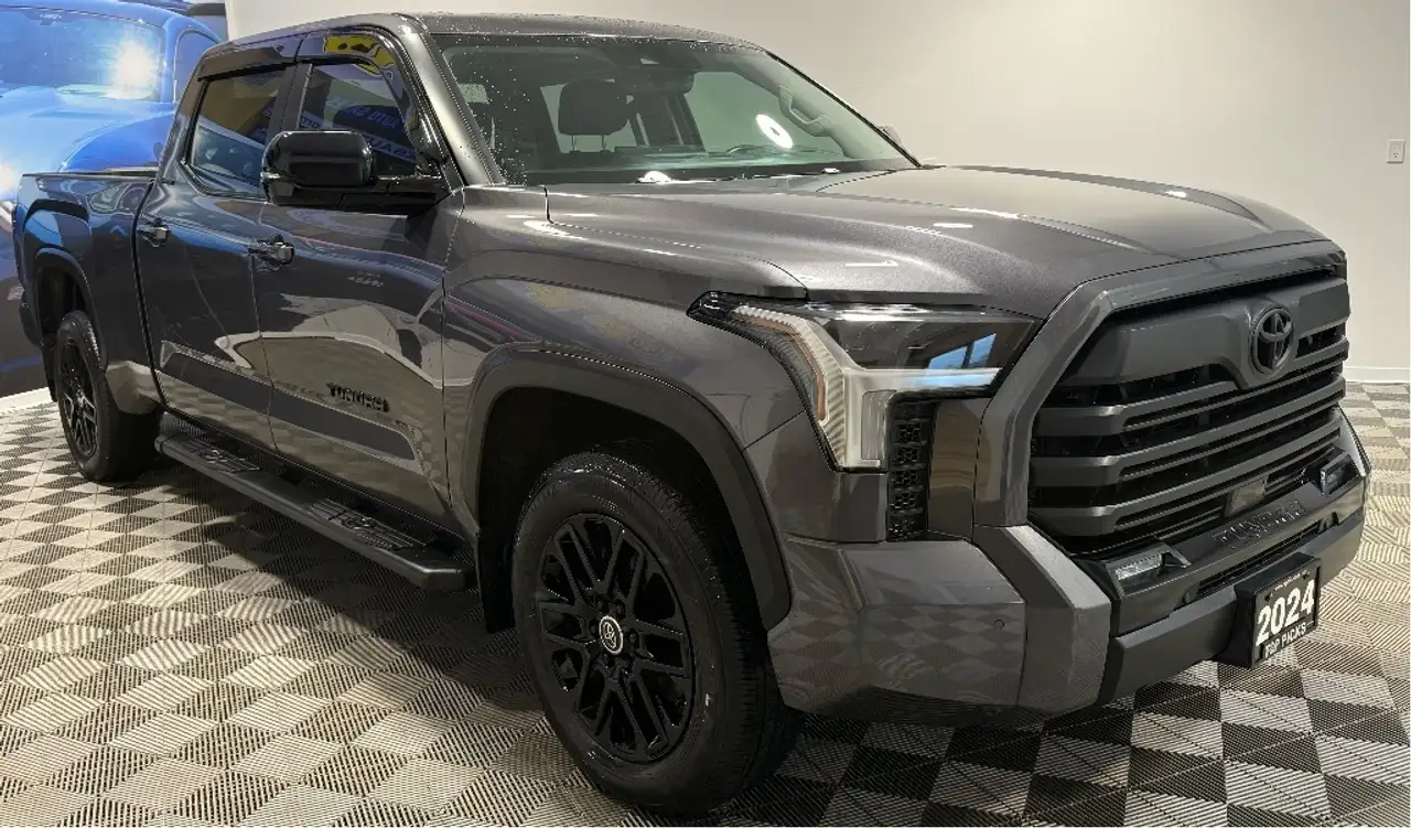 Toyota Tundra снимка Toyota Tundra