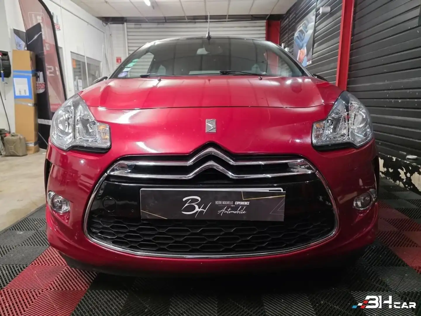 Citroen DS 3 Cabrio 1.6 VTI 120 SOCHIC Kırmızı - 2