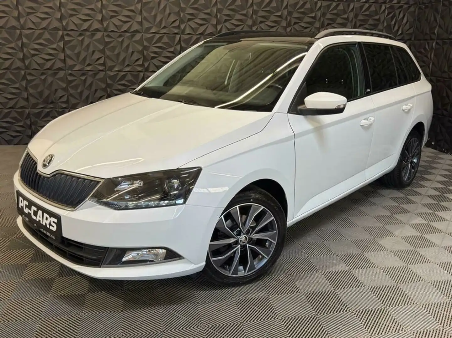 Skoda Fabia 1.4 TDI Edition Blanc - 1