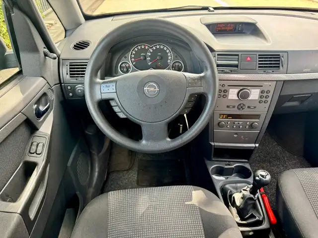 Opel Meriva view 2