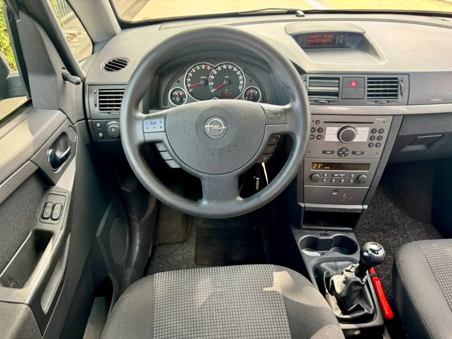 Opel Meriva 1.6-16V Temptation CLIMA TREKHAAK NAP APK 6-2026 Grijs - 2