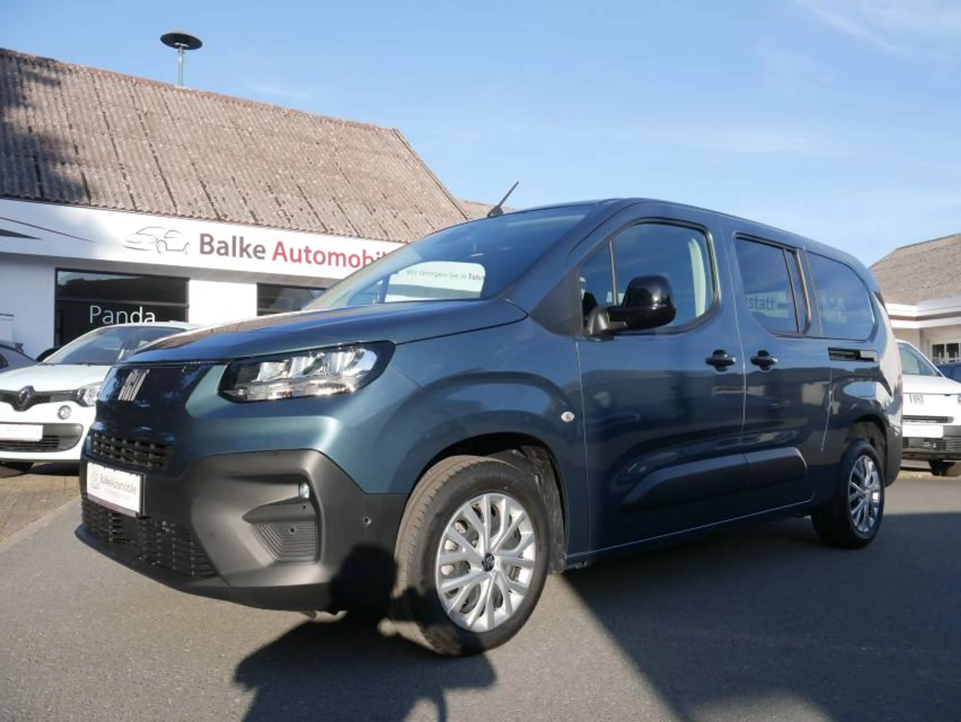 Fiat Doblo Kombi L2 7-Sitzer 1.5 HDi 131PS Automatik *VOLL!*