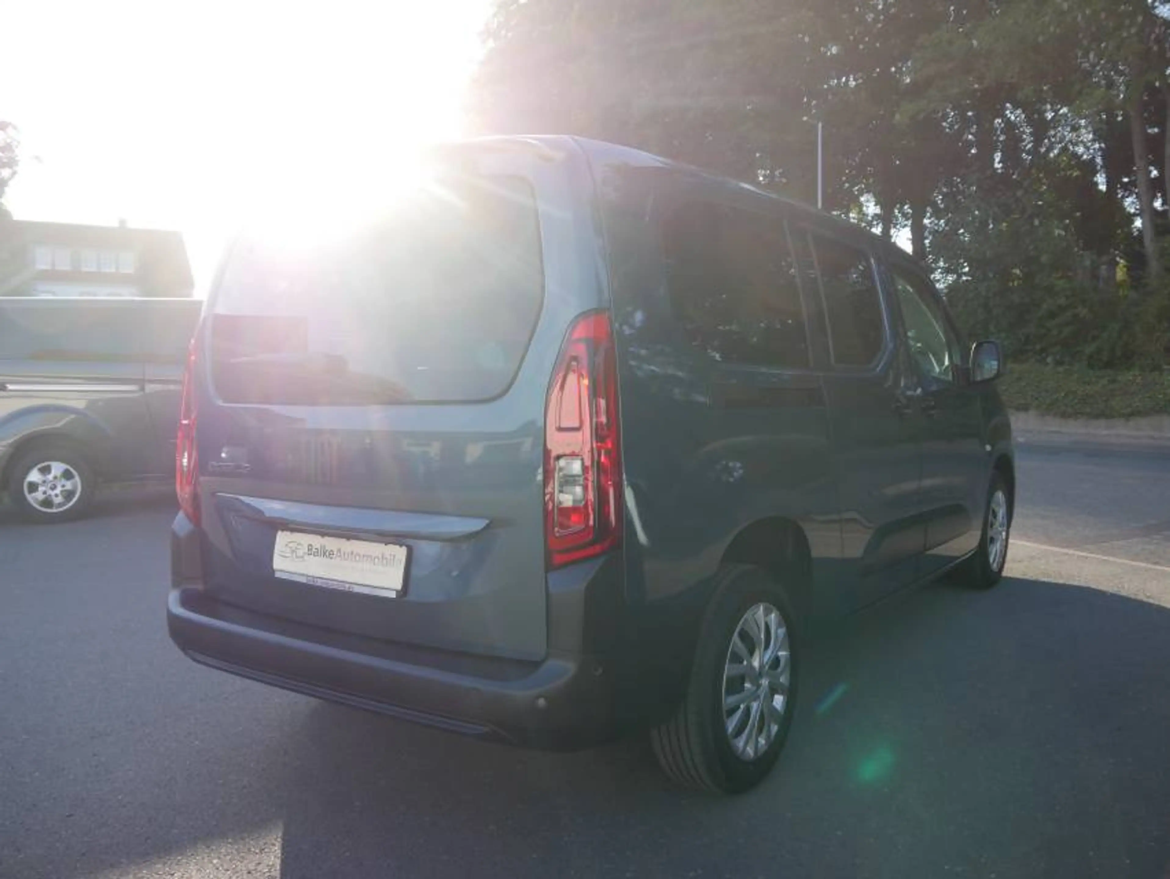 Fiat Doblo Kombi L2 7-Sitzer 1.5 HDi 131PS Automatik *VOLL!* — photo 7