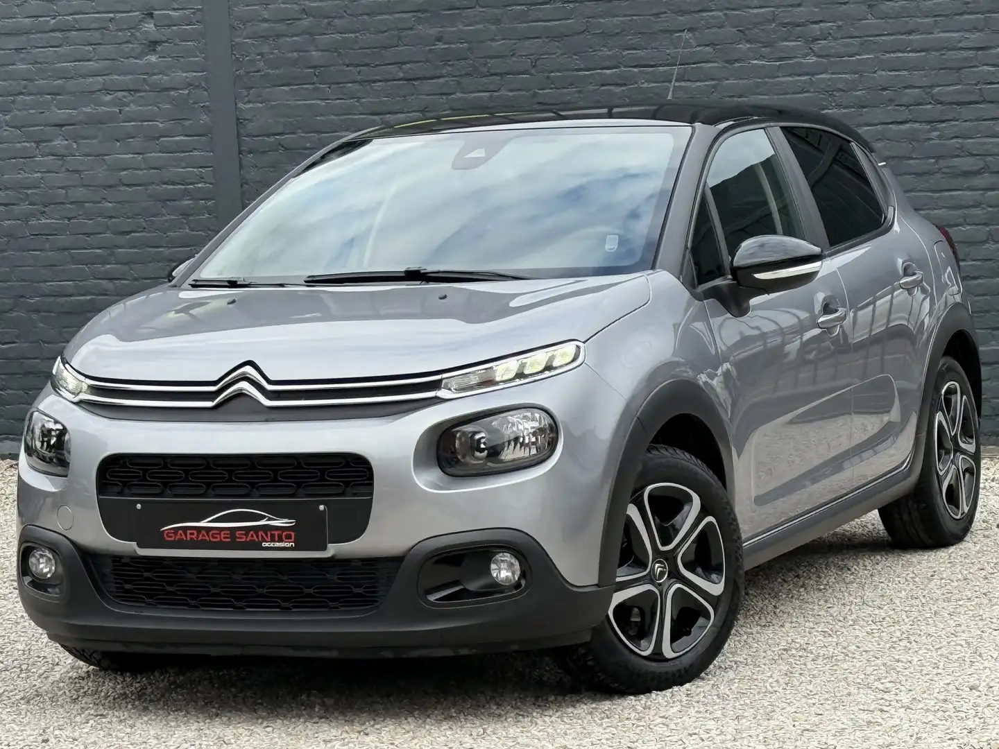 Citroen C3 1.2i Shine /CarPlay/Navi/Led/Pdc/R.v/Led/Garantie/ Grijs - 1
