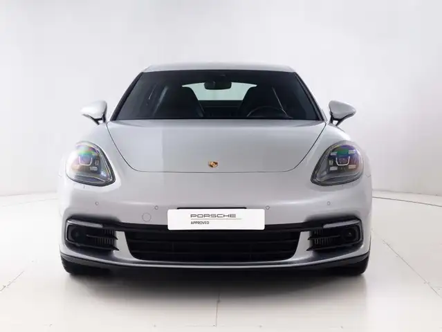Porsche Panamera view 6