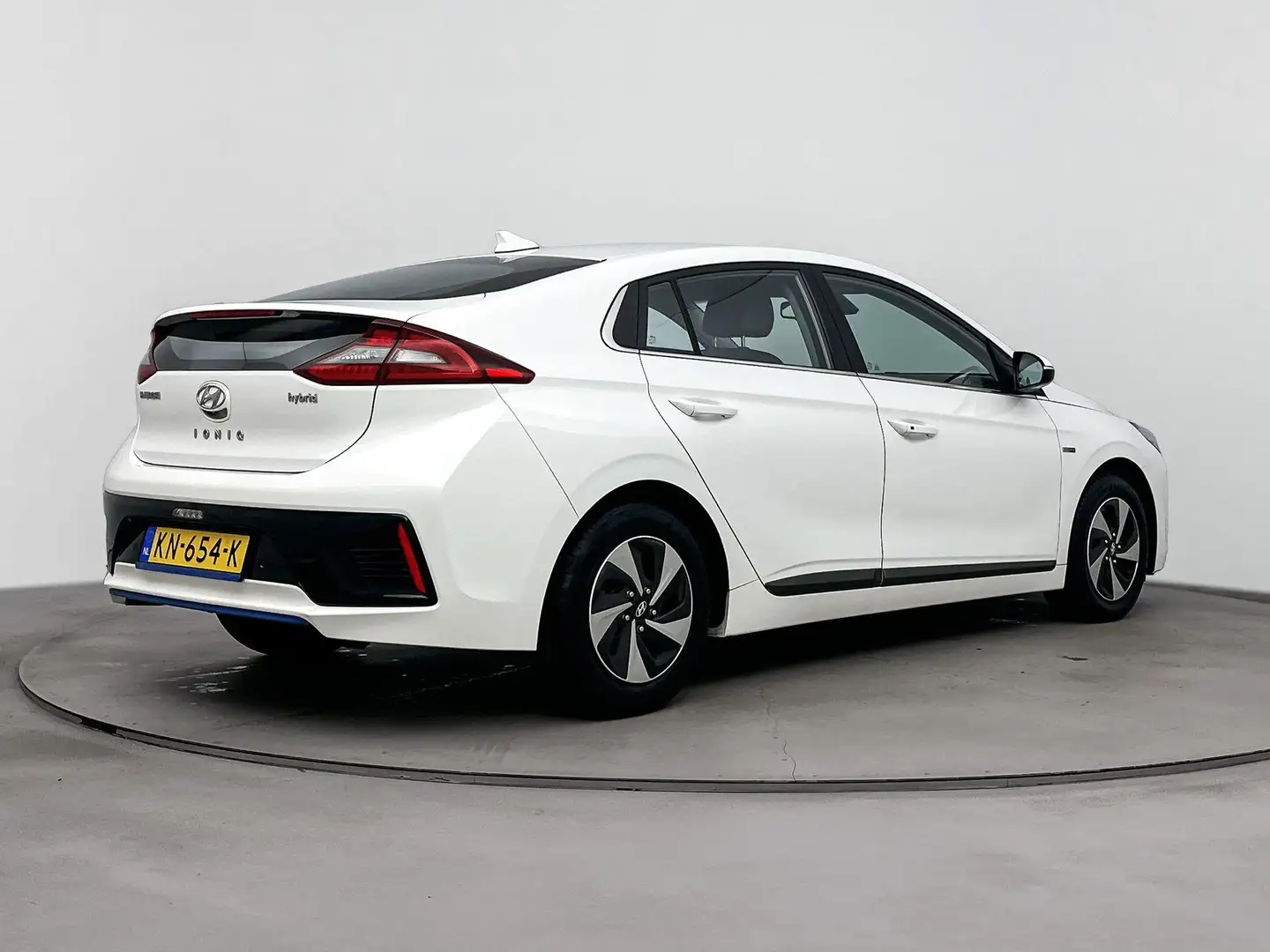 Hyundai IONIQ 1.6 GDi FIRST EDITION ^| OPEN DAK | LEDER | CAMERA Wit - 2