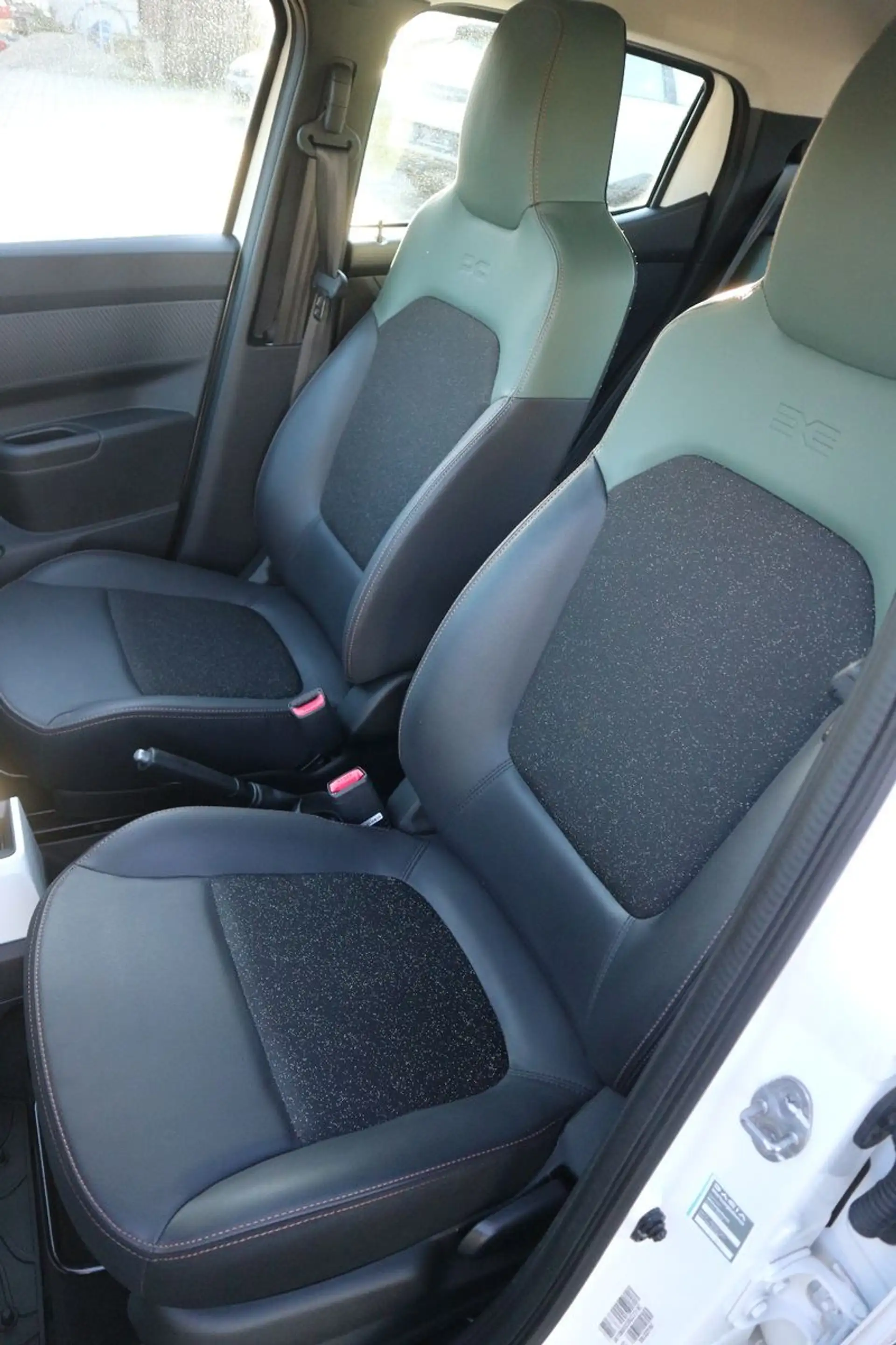 Dacia Spring Electric Extreme Navi Tempomat Kamera — photo 9