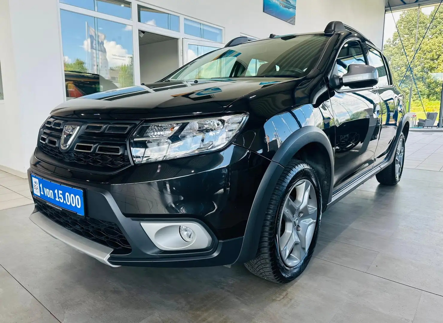 Dacia Sandero Stepway 0.9 TCE Prestige Aut. Navi PDC Negro - 1