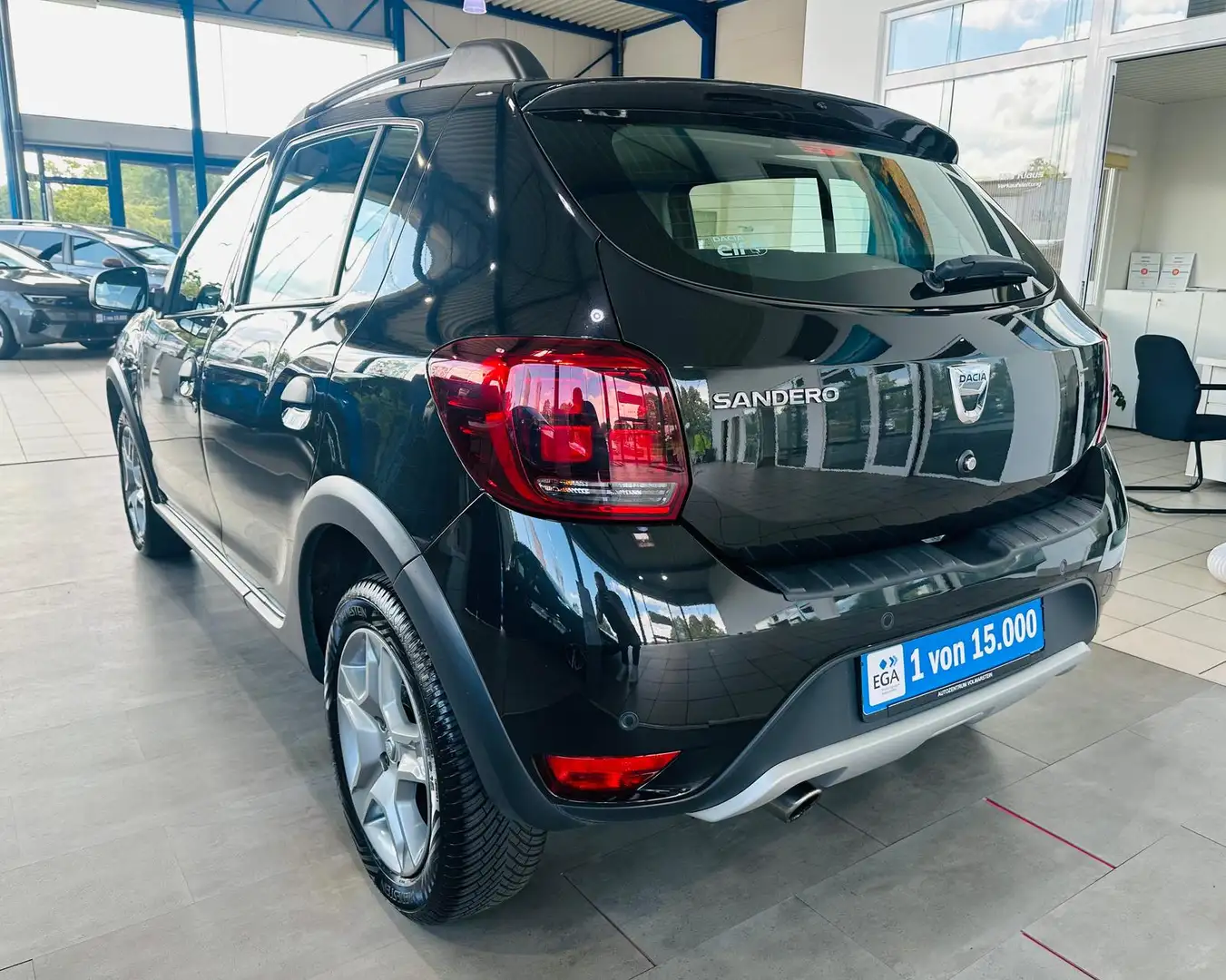 Dacia Sandero Stepway 0.9 TCE Prestige Aut. Navi PDC Negro - 2