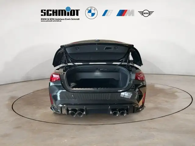 BMW M4 view 5