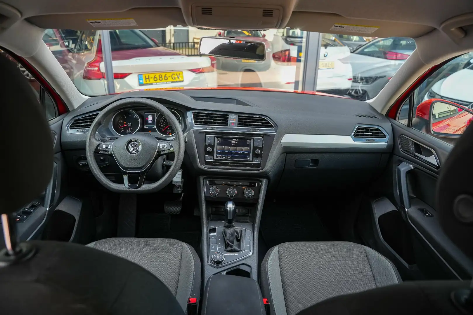 Volkswagen Tiguan Allspace 2.0 TSI 4Motion 7 Persoons Trekhaak Airco Camera D Oranje - 2