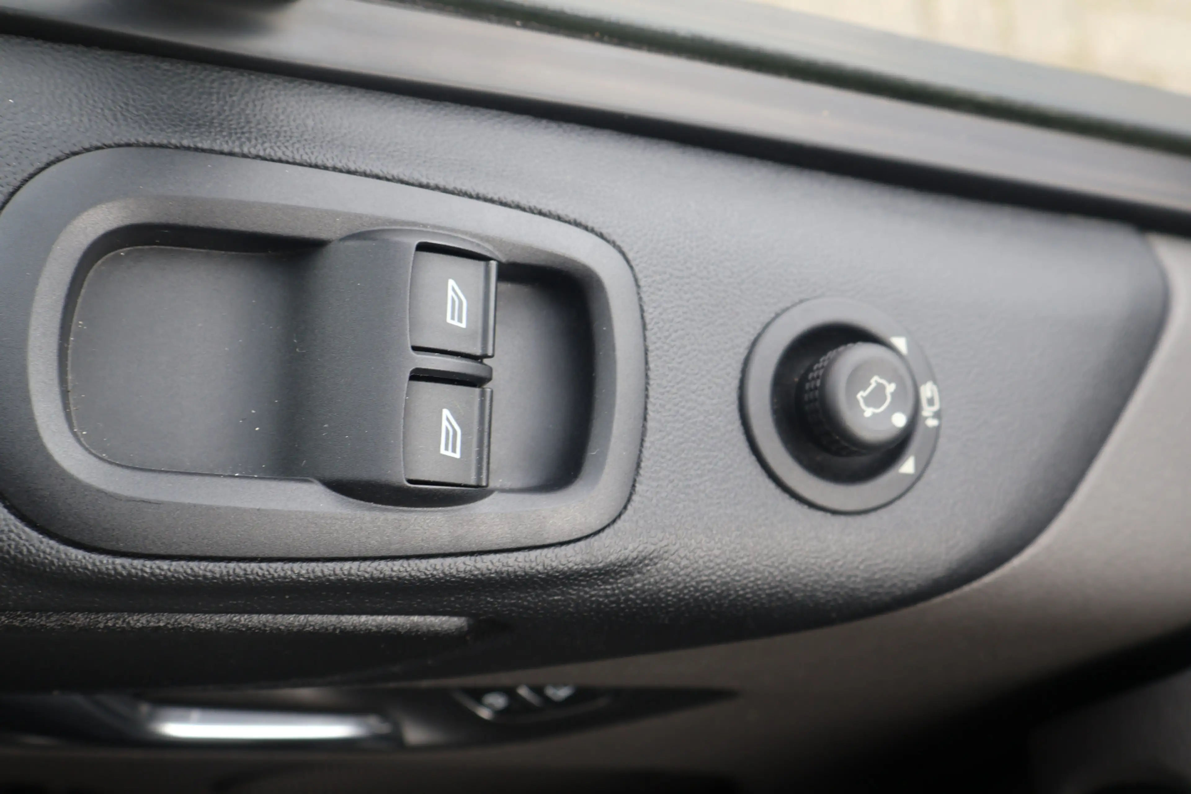 Ford Transit Custom 2.0 TDCI L2 H1 DC 185pk Automaat — photo 17