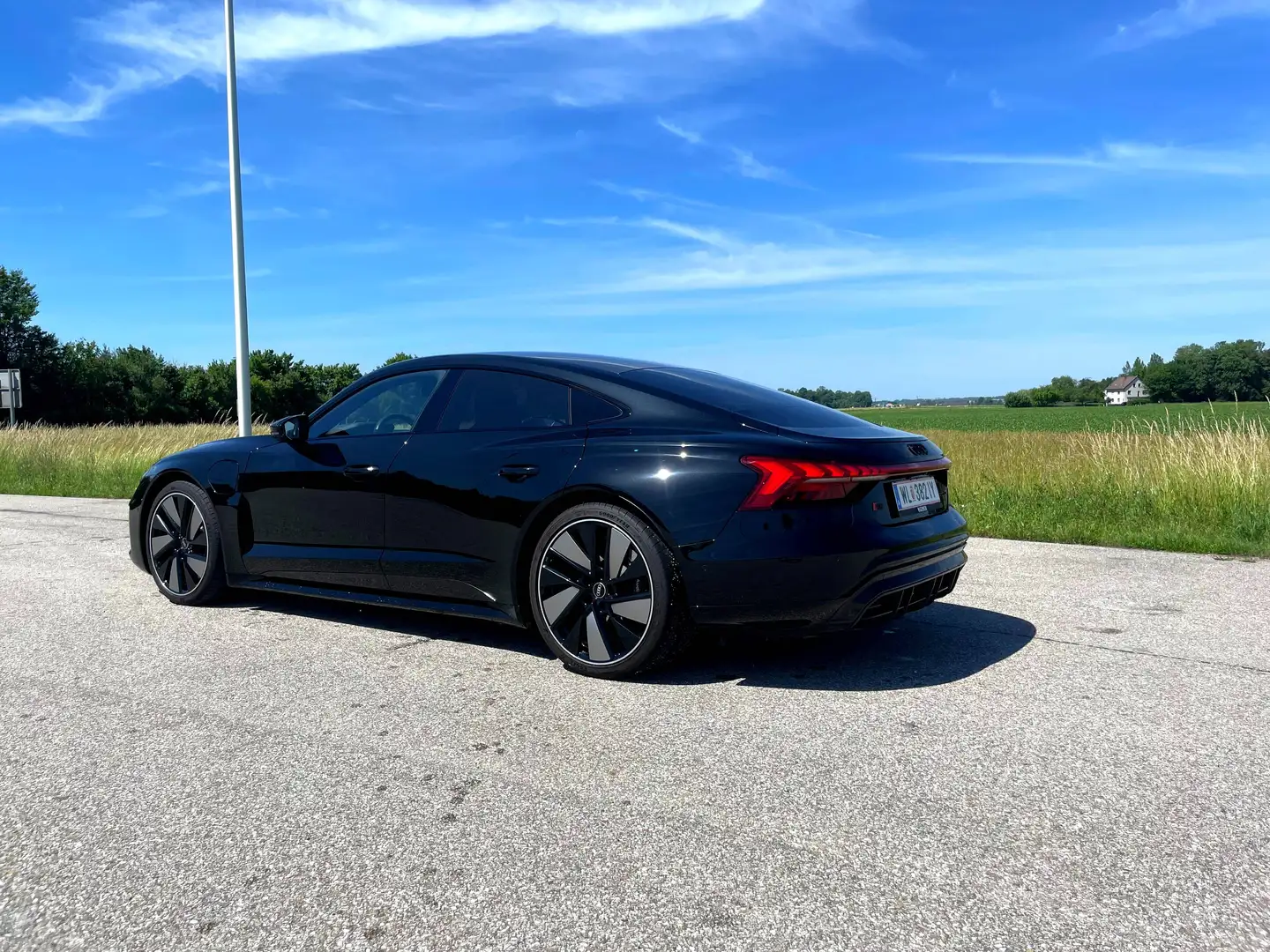 Audi RS e-tron GT Schwarz - 2