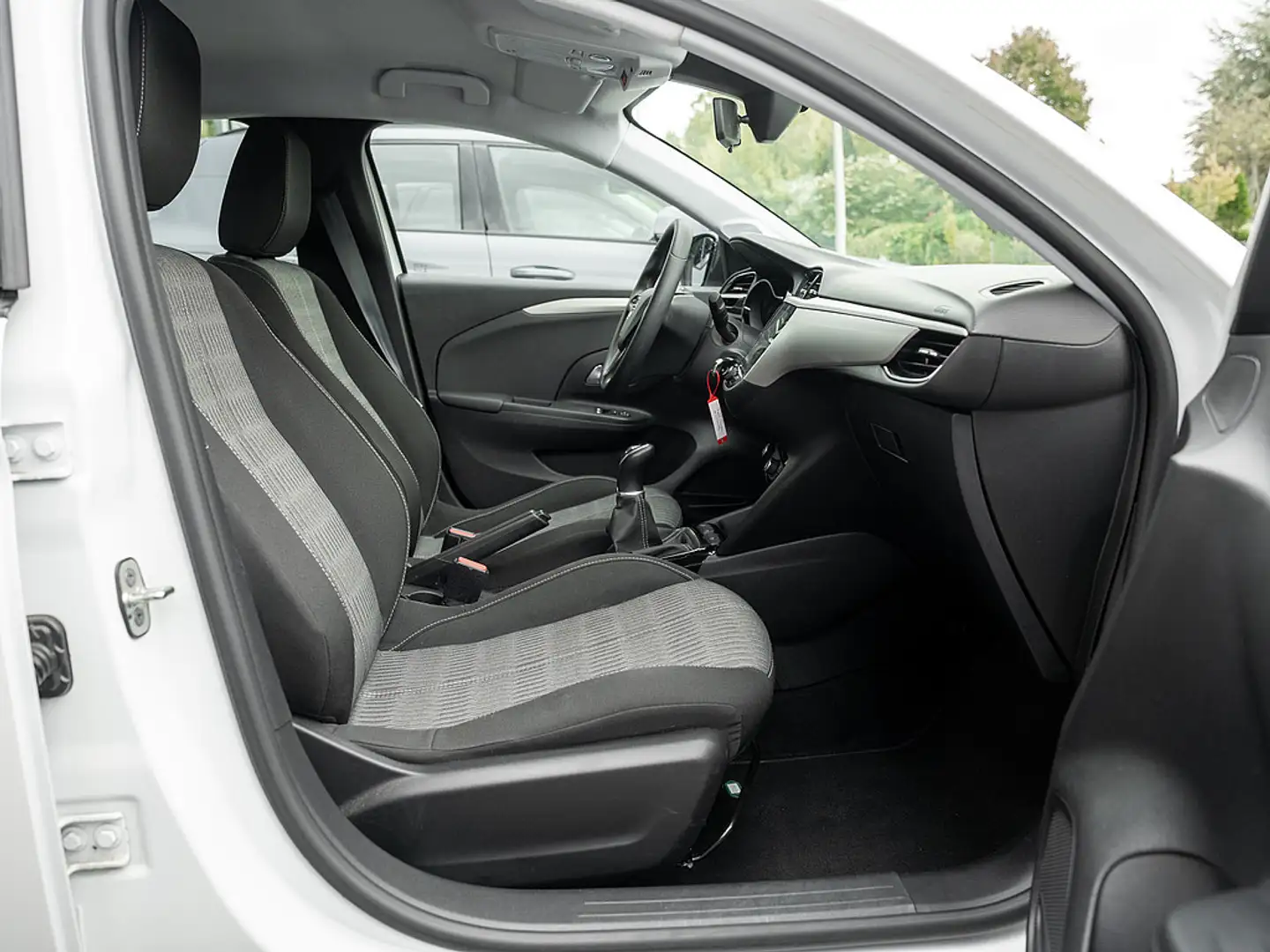 Opel Corsa F 1.2 Edition Weiß - 2