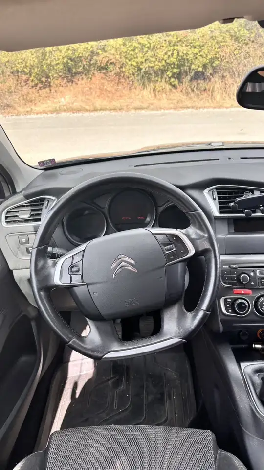 Citroen C4 Berline — photo 9