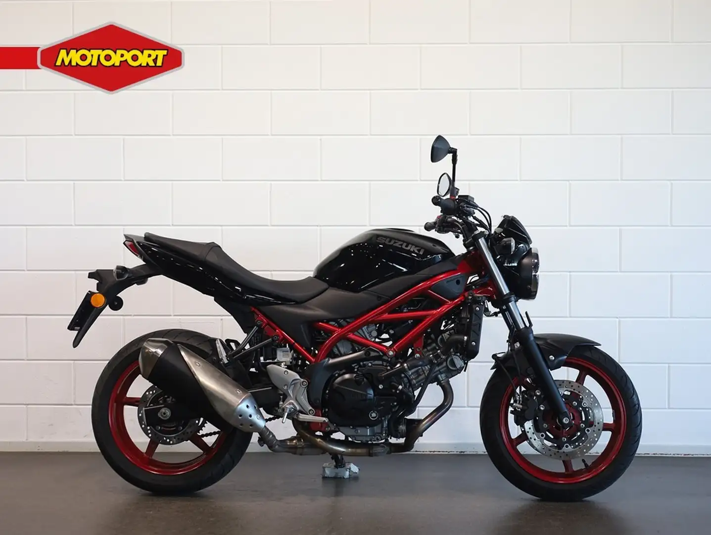 Suzuki SV 650 Červená - 1