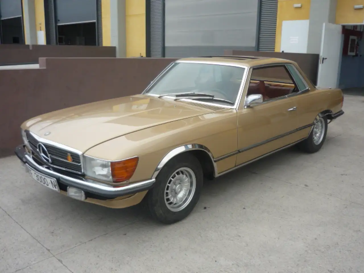 Mercedes-Benz SLC 350 C107, foto 4