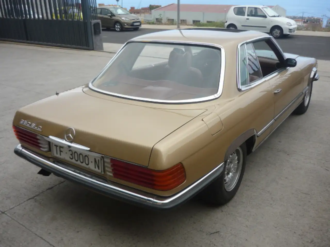 Mercedes-Benz SLC 350 C107, foto 5