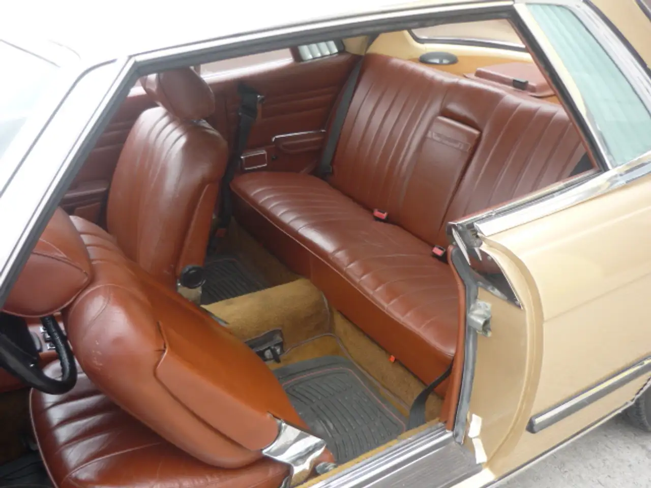 Mercedes-Benz SLC 350 C107, foto 3