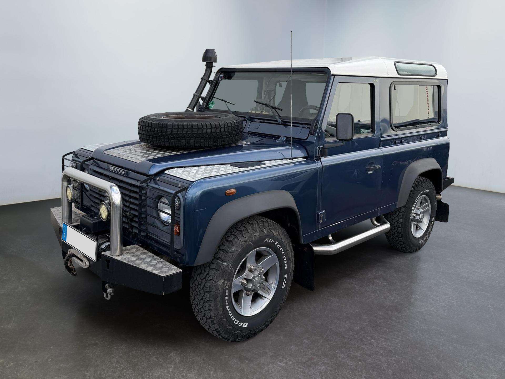 Land Rover Defender