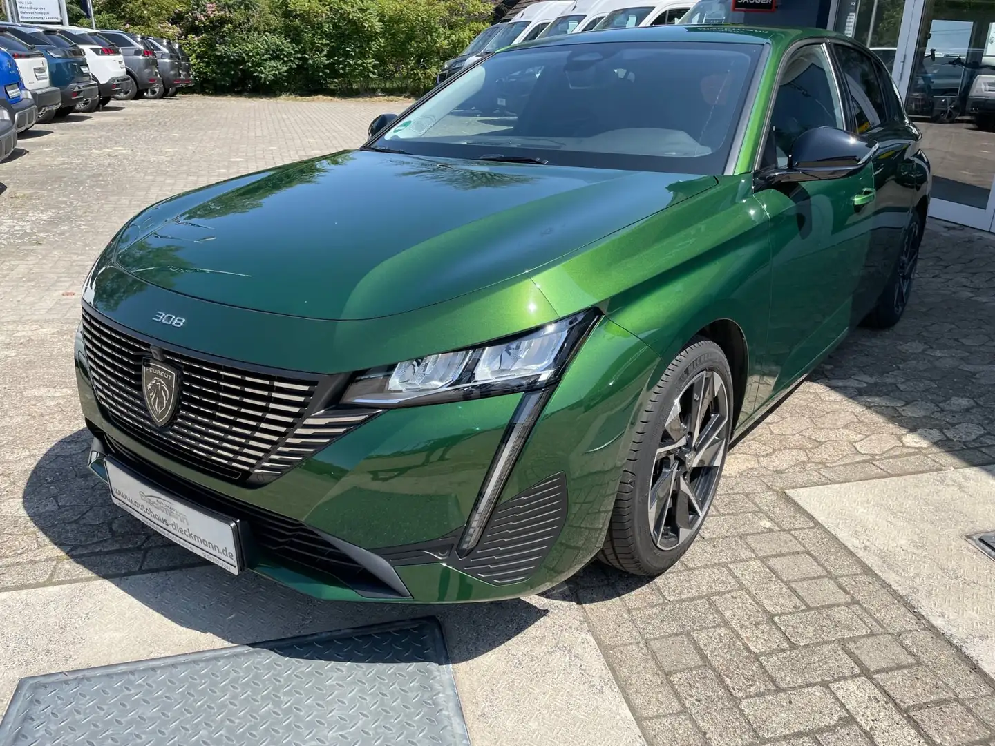 Peugeot 308 PureTech 130 EAT8 Allure Pack Grün - 2
