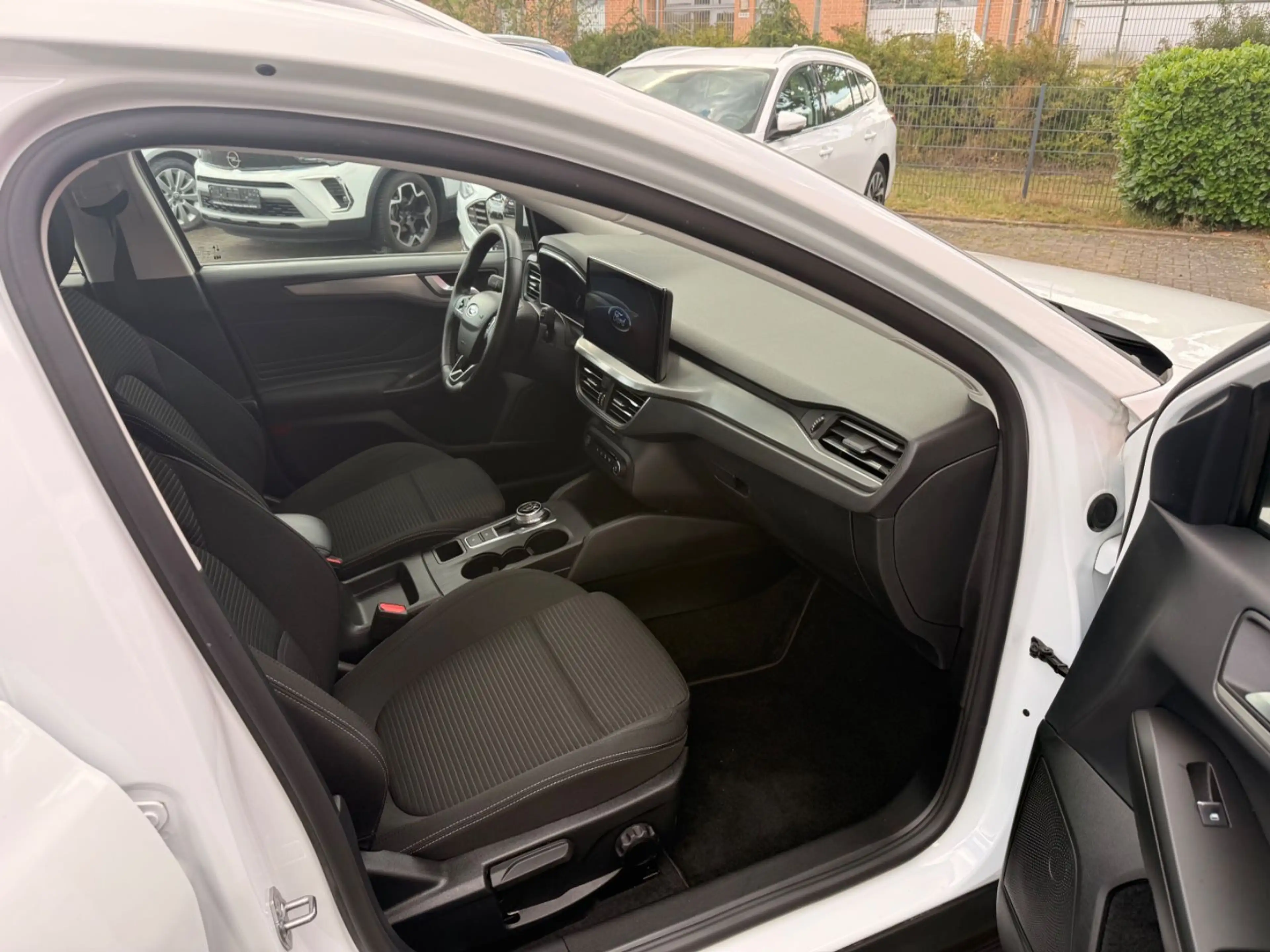 Ford Focus Turnier Titanium Automatik — photo 15