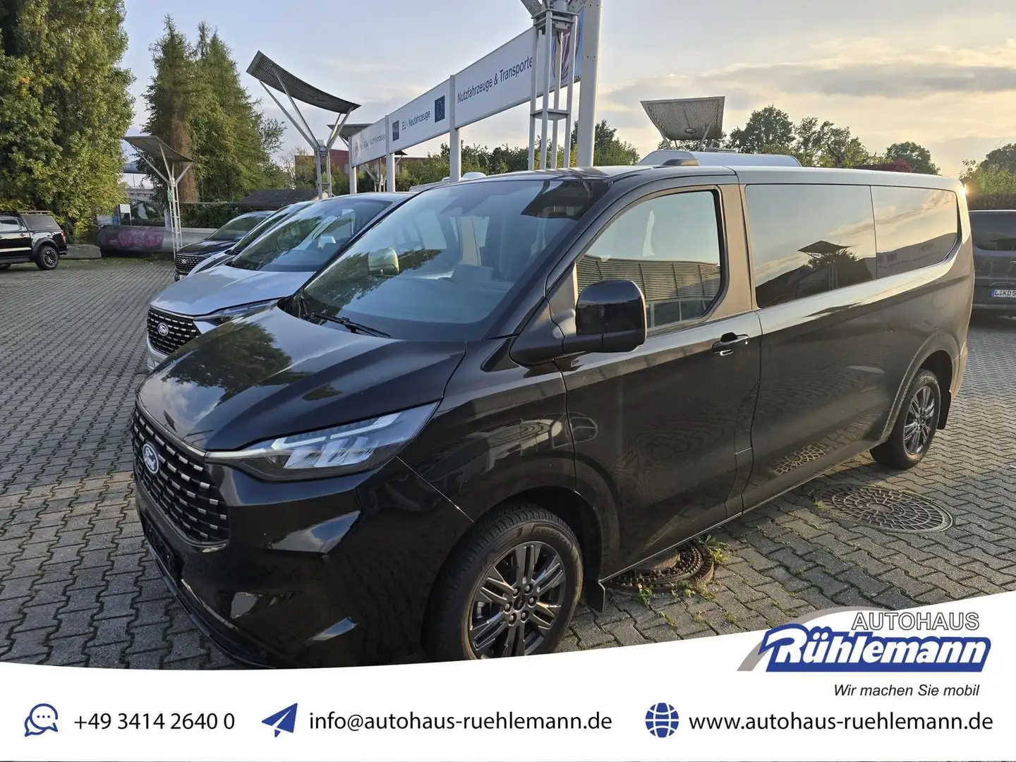 Ford Tourneo Custom Titanium 320 L2 170 PS Standheizung Sofort Zwart - 1