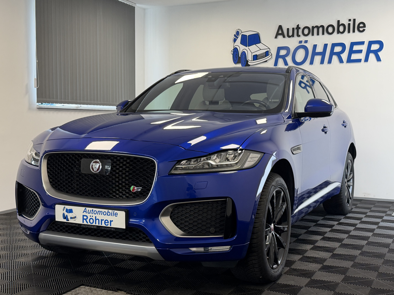 Jaguar F-Pace S AWD First Edition Standheiz. HUD LED