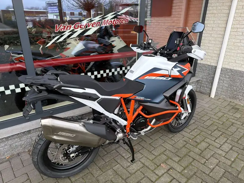 KTM 1390 SUPER ADVENTURE - foto 3