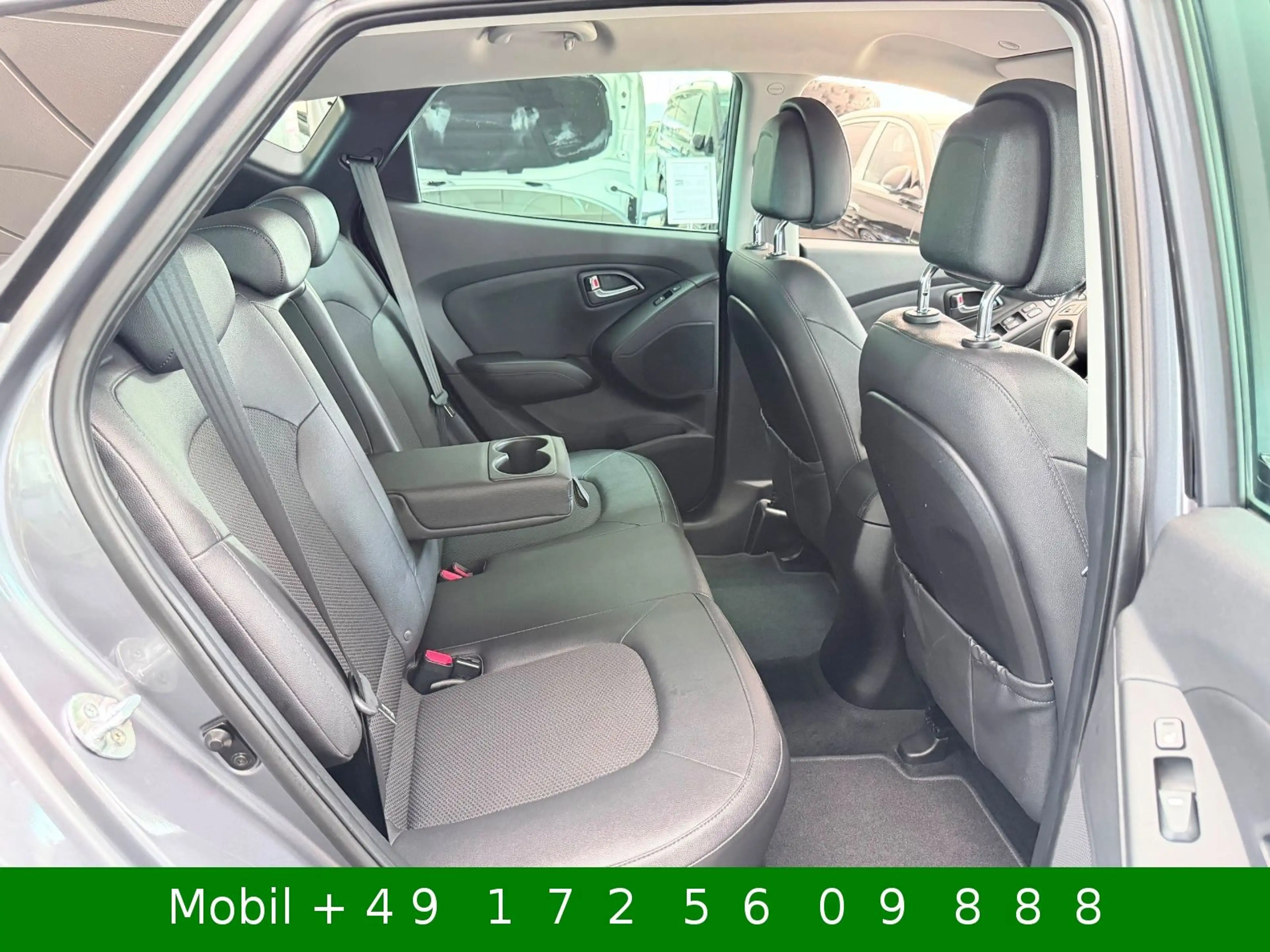 Hyundai iX35 2.0 135 World Cup GOEdition AHK Leder Xenon — photo 10