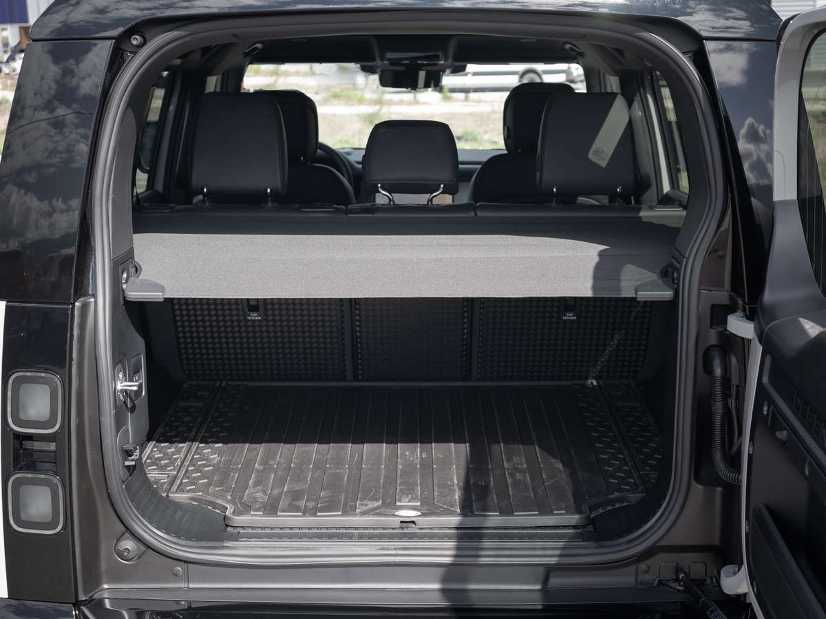 2026 Land Rover Defender 110 P400 X-DYNAMIC SE thumb 19