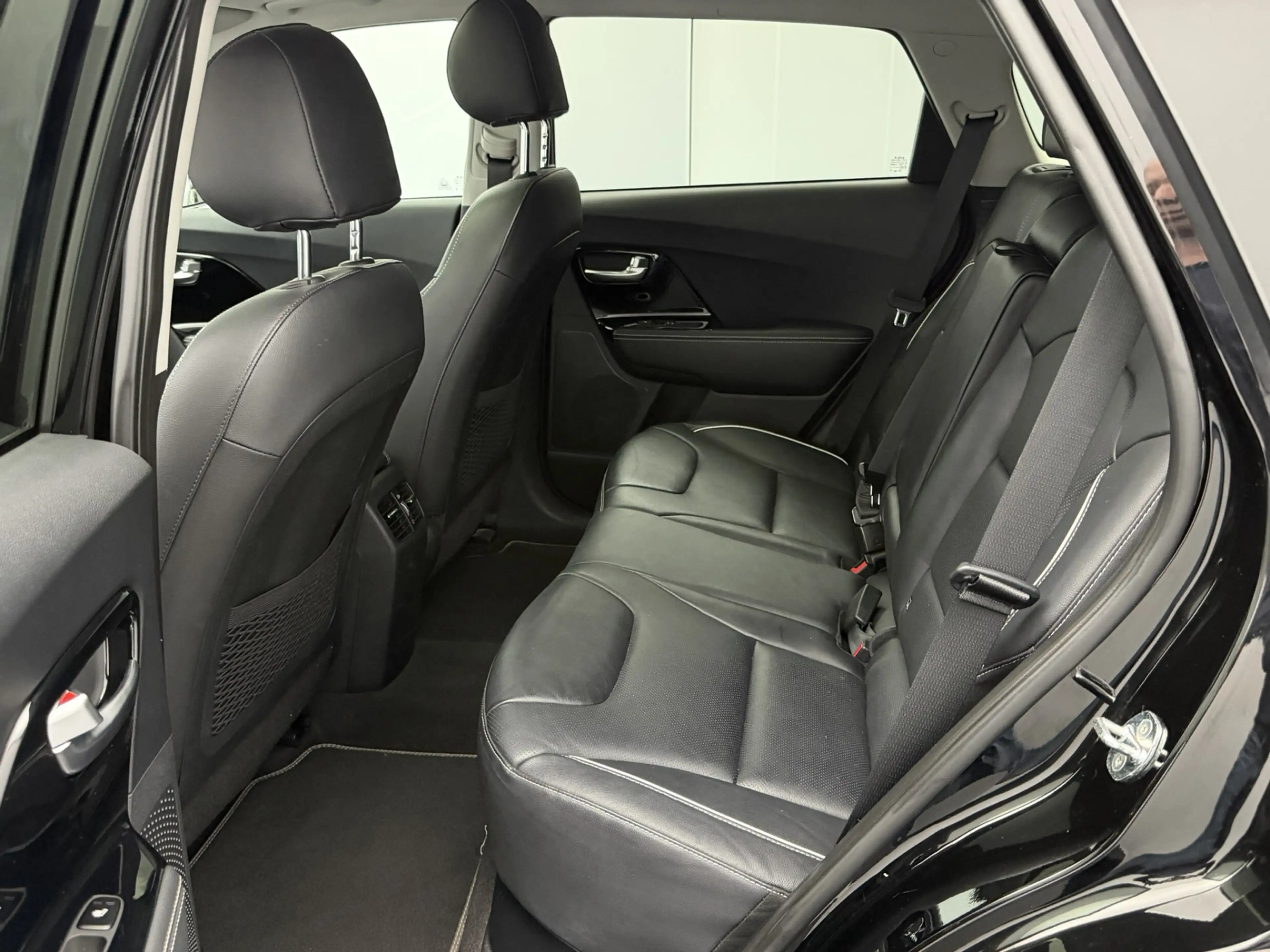 Kia e-Niro ExecutiveLine 64 kWh | SoH 95% | Schuif/Kanteldak — photo 31