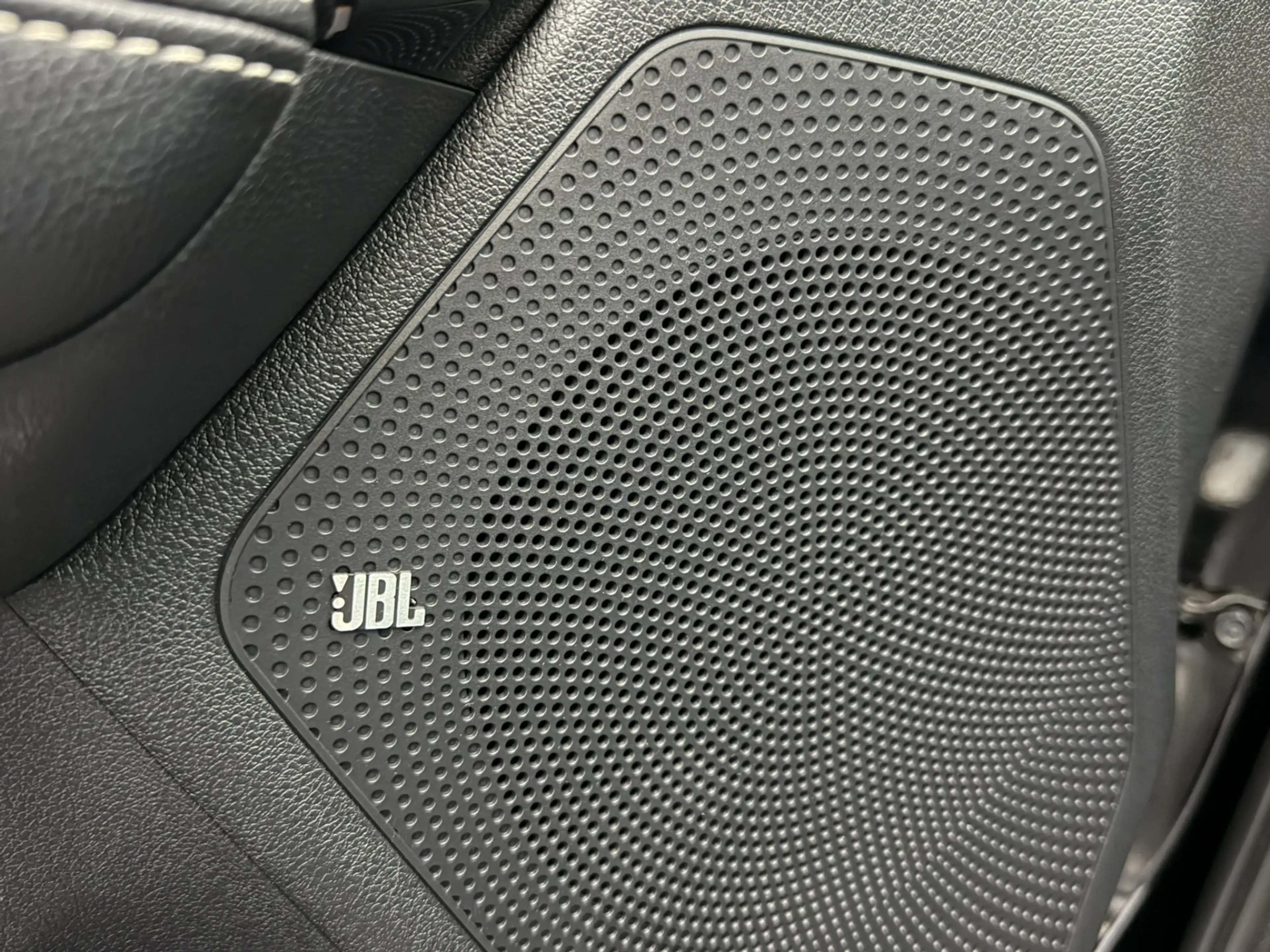 Kia e-Niro ExecutiveLine 64 kWh | SoH 95% | Schuif/Kanteldak — photo 30