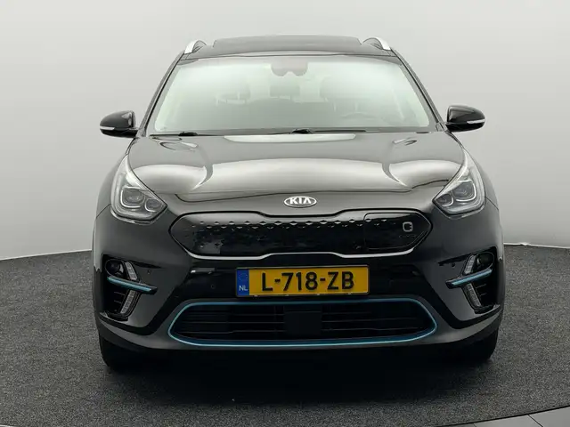 Kia E-Niro view 3