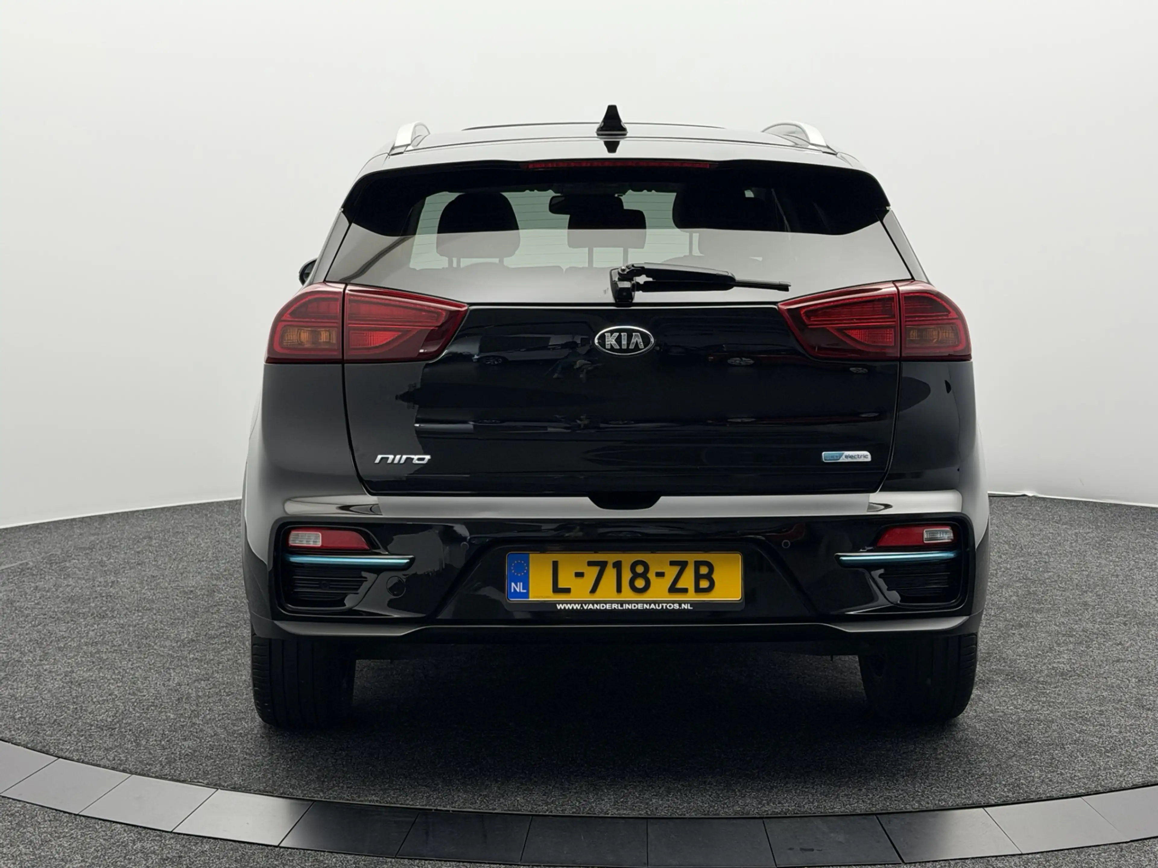 Kia e-Niro ExecutiveLine 64 kWh | SoH 95% | Schuif/Kanteldak — photo 7