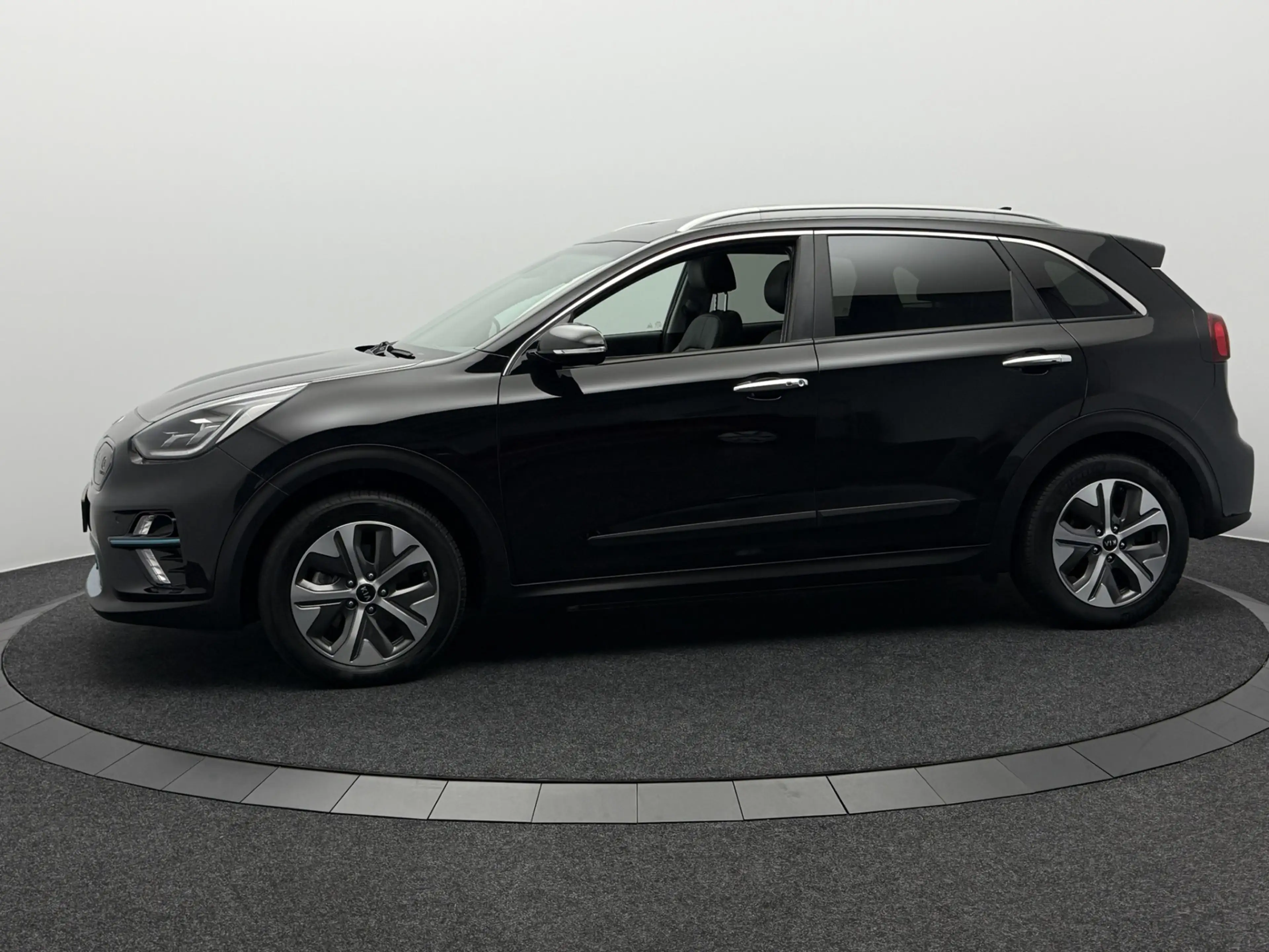 Kia e-Niro ExecutiveLine 64 kWh | SoH 95% | Schuif/Kanteldak — photo 9