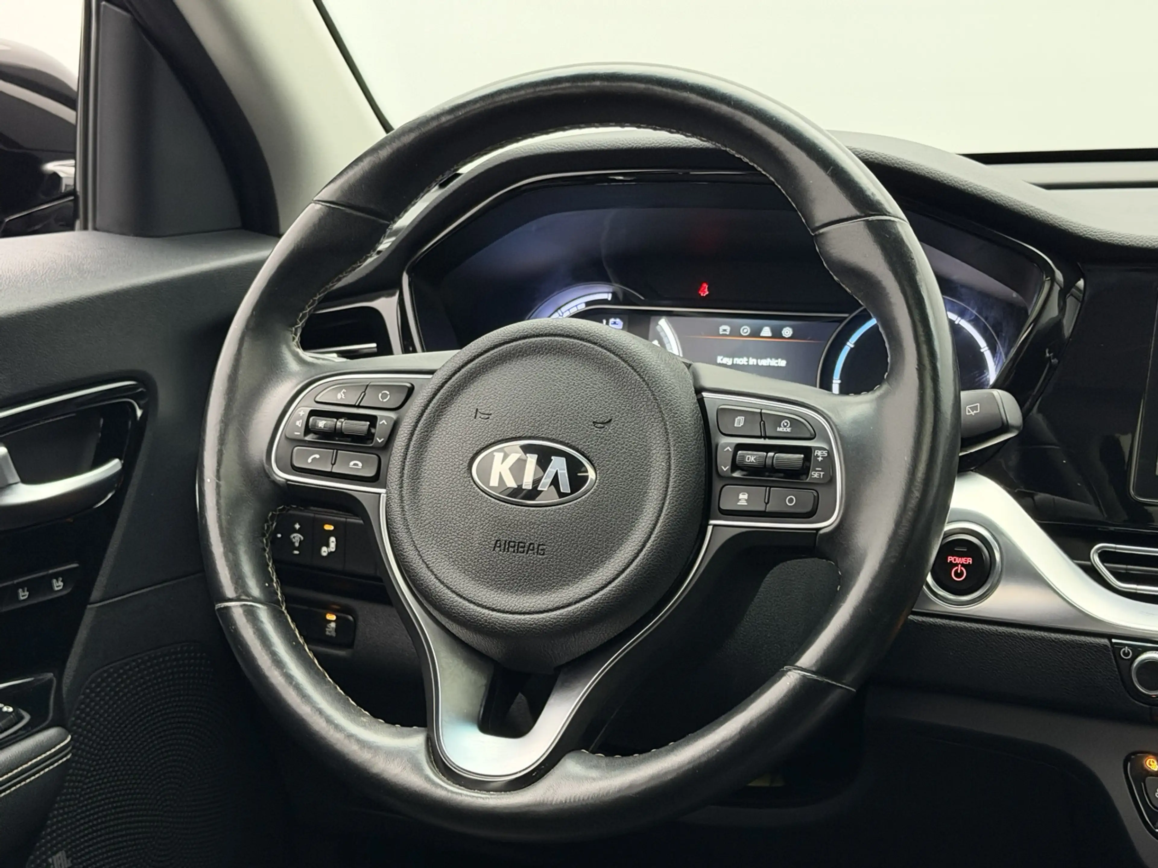 Kia e-Niro ExecutiveLine 64 kWh | SoH 95% | Schuif/Kanteldak — photo 32