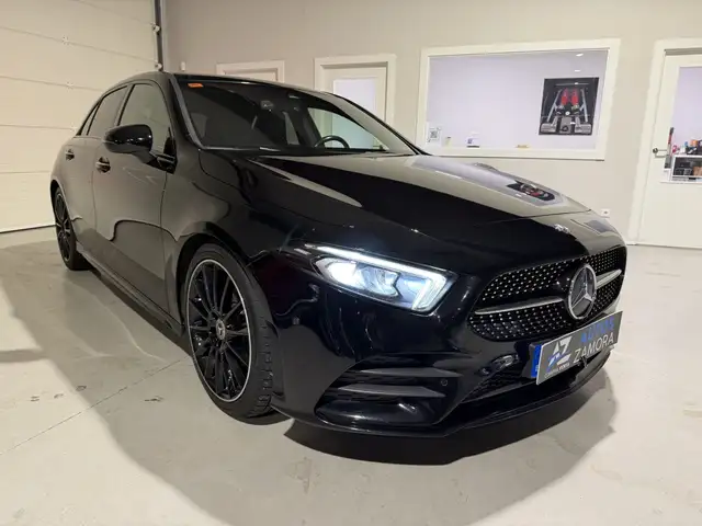 Mercedes-Benz A 180 180d 7G-DCT