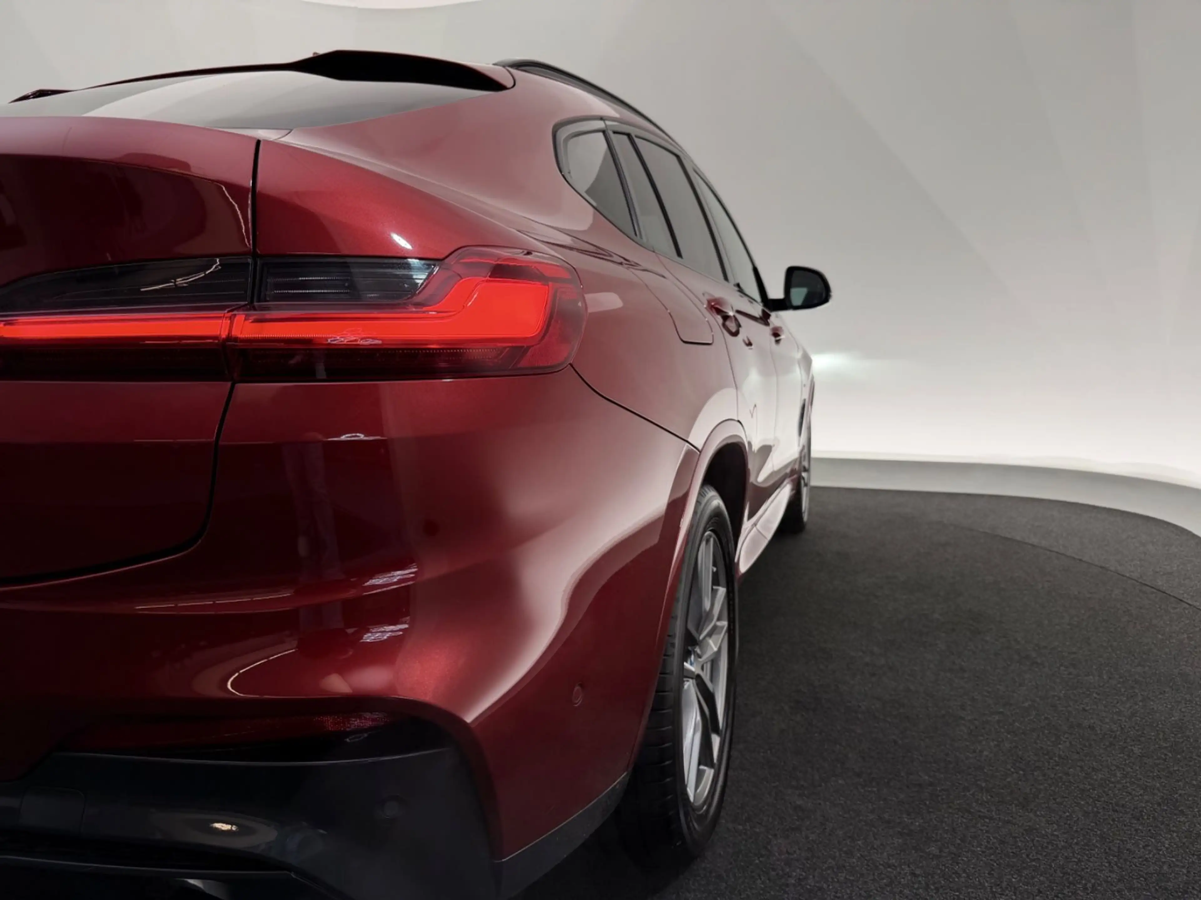 BMW X4 xDrive20i*M SPORT*LED-PANO-HUD-RKAM-SHZ-TEMPO — photo 12